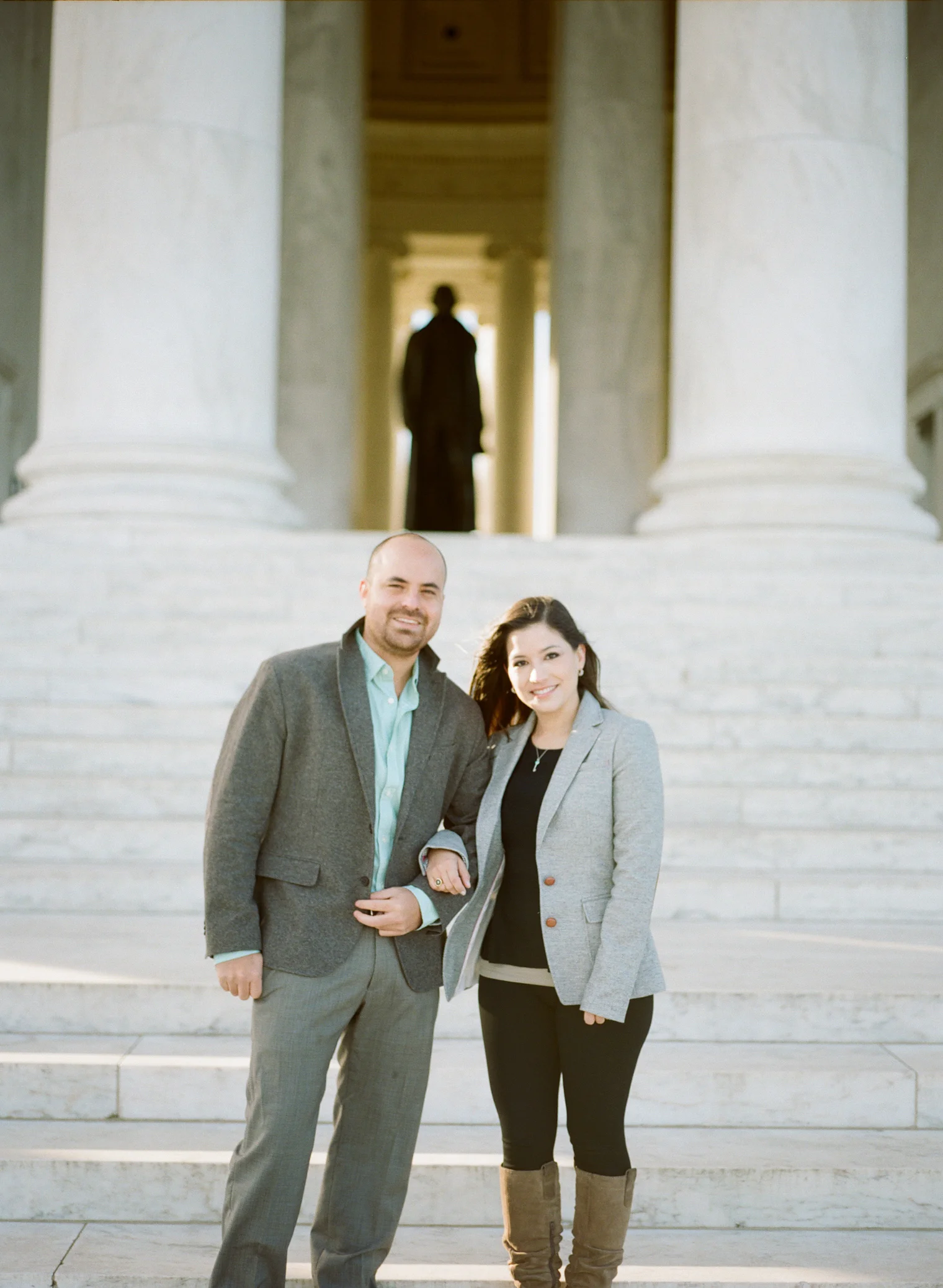 Jefferson-Memorial-Engagement-Photography008.jpg