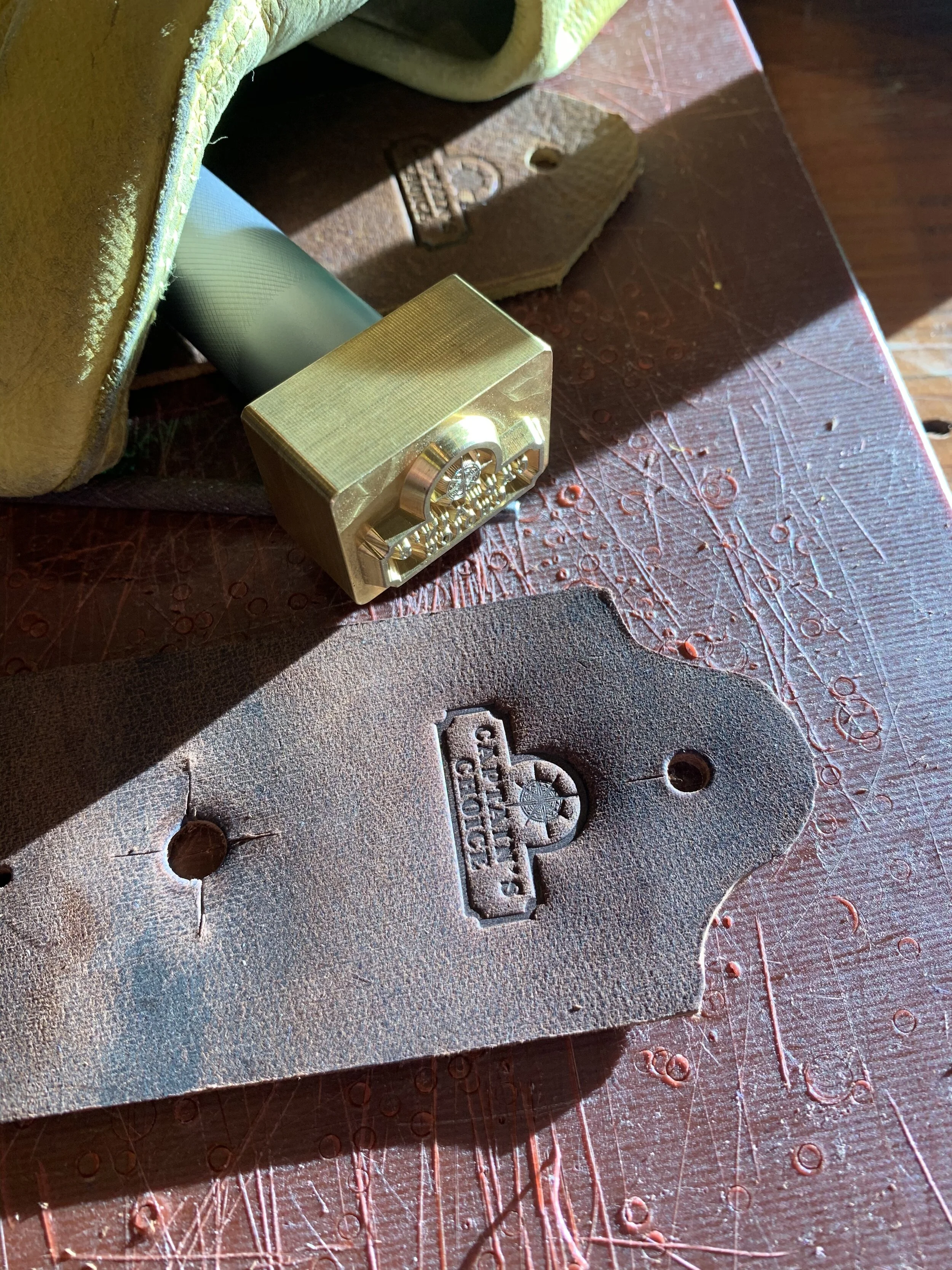 Razor Jacket, Razor Cover, Leather protect razor, travel razor, Captain's Choice, shaving gear