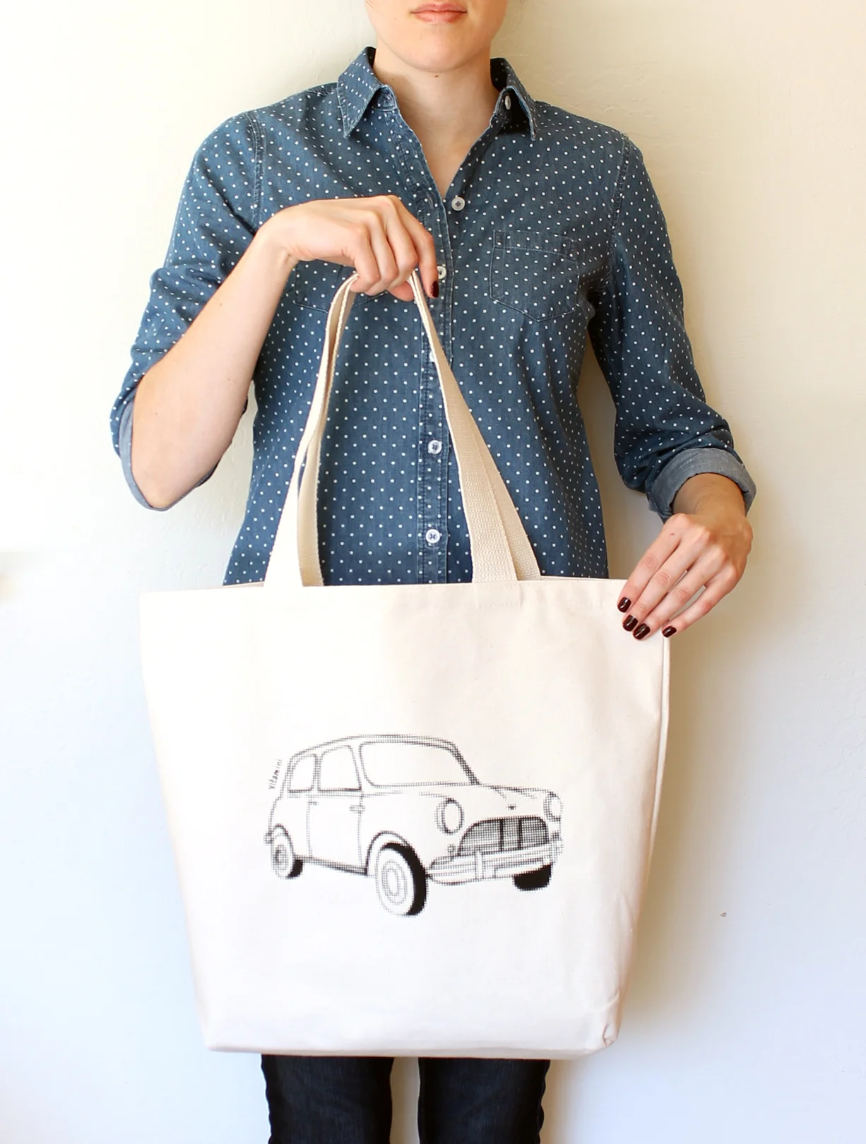 tote_halfblack_1.jpg