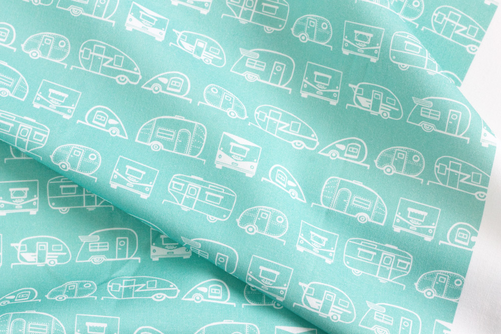 Vintage Trailer Caravan in Aqua