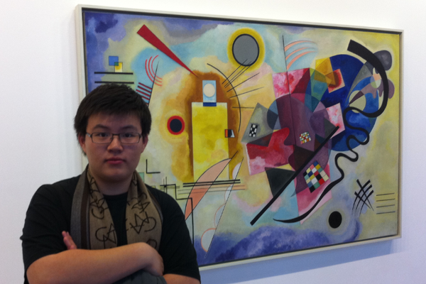 年仅23岁的史健受到家人的鼓舞开始了收藏。