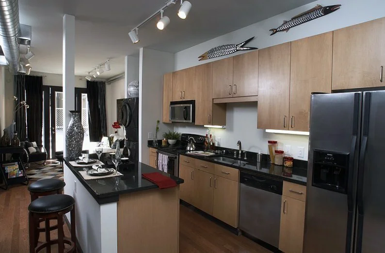 5300 Kitchen.jpg