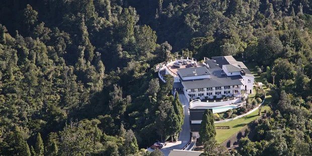 A night in the bush at Waitakere Estate