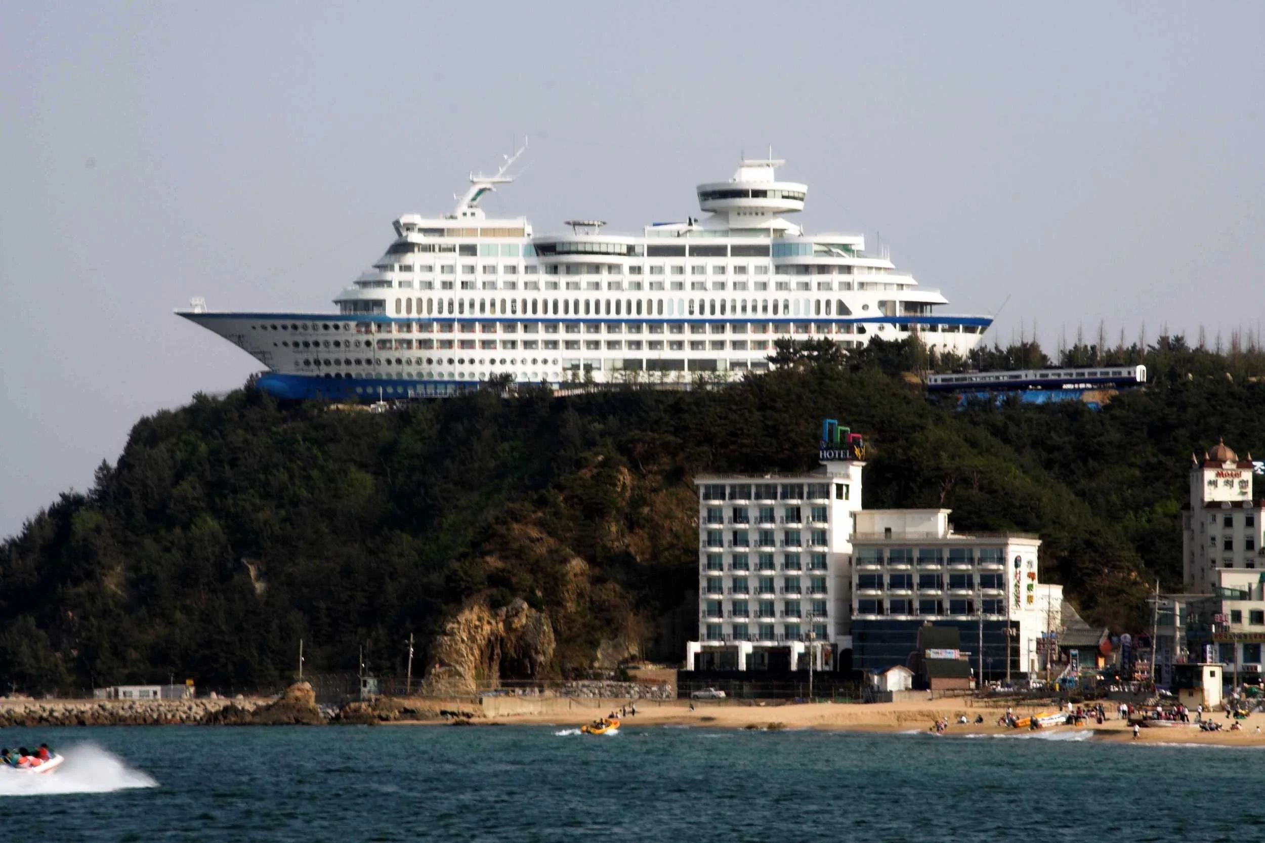 Clarity Hospitality Software Solutions_Sun_Cruise_Hotel.jpg