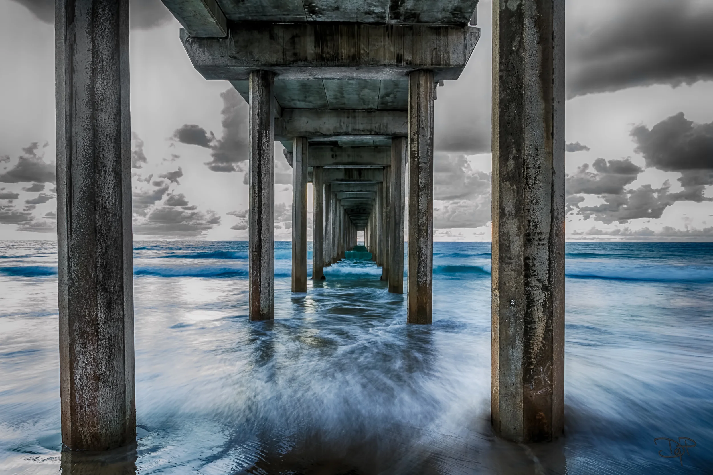 Scripps Pier Cold.jpg