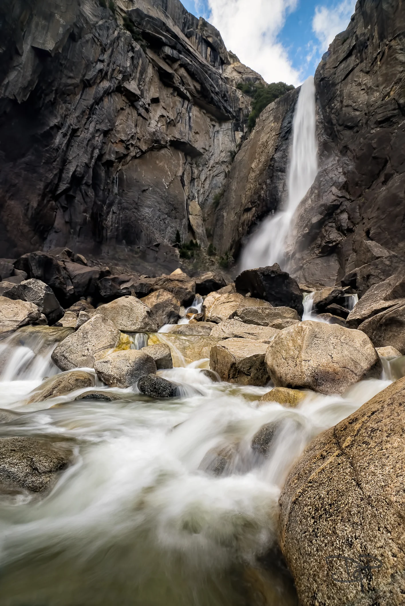 Yosemite - Lower Yosemite Falls.jpg