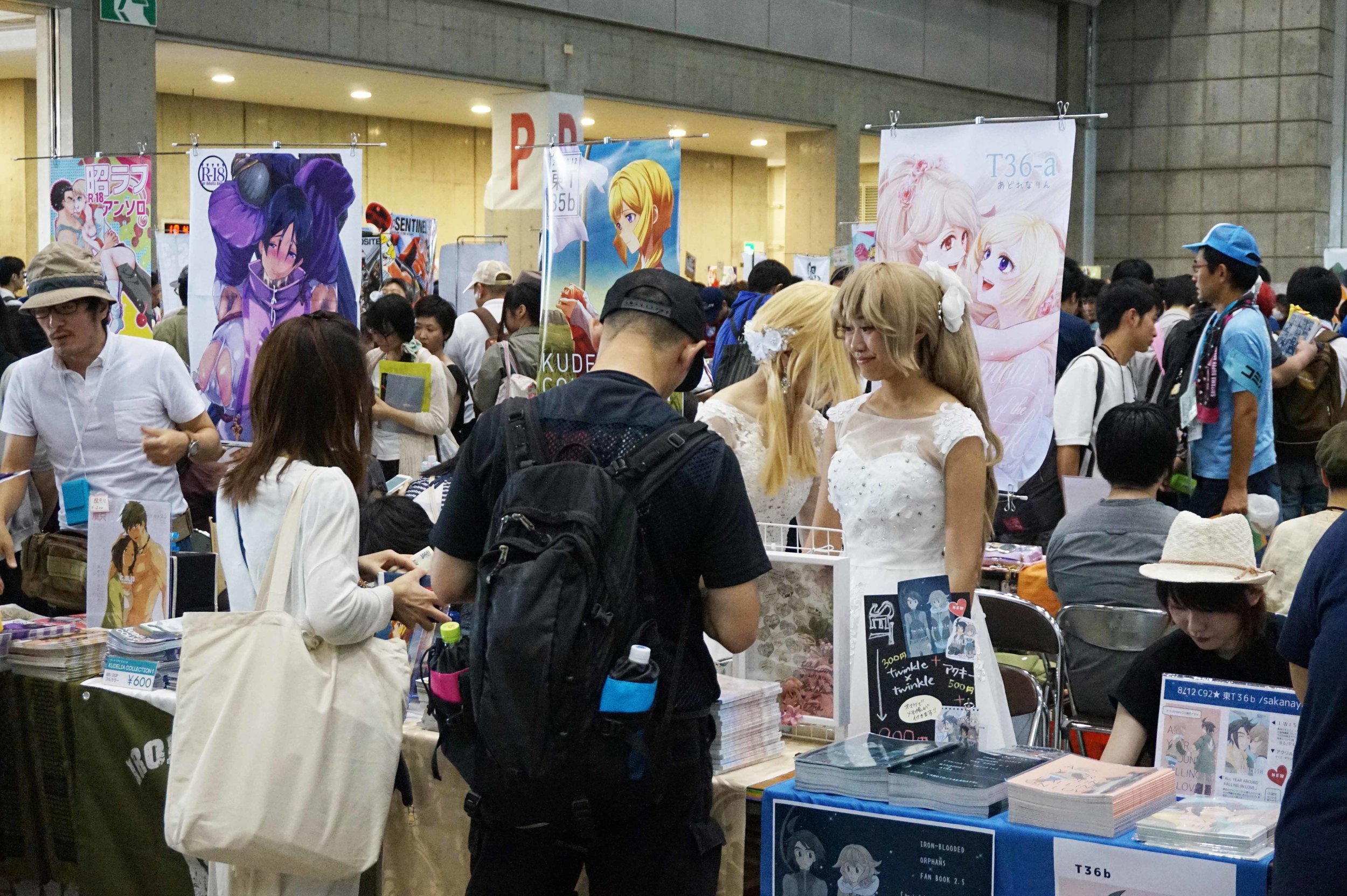 cosplaystall.jpg