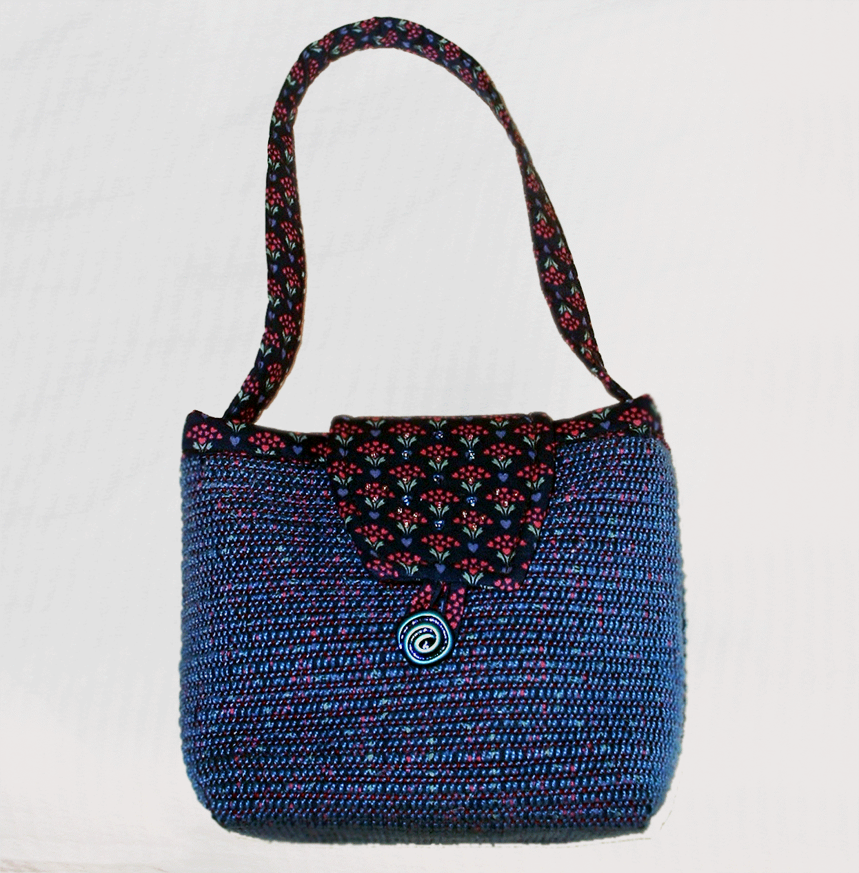 16_Handwoven-&-Sewn-Bag-5-2004-(cotton,-6x3x8-in)b.png