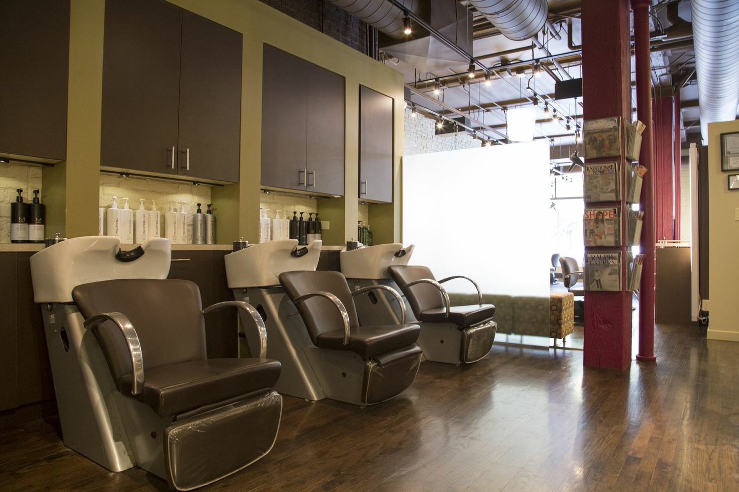 the HAIR LOFT ltd River North
