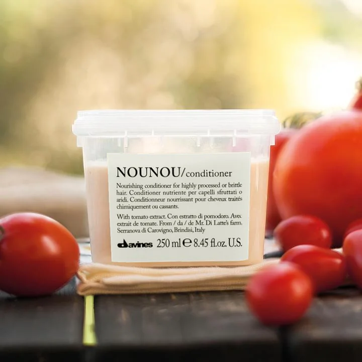 EssentialHaircare-NounouHairMask-75111-250ml_61e7ed36-35c3-4bdb-9269-5d560e3937e6_720x.jpg