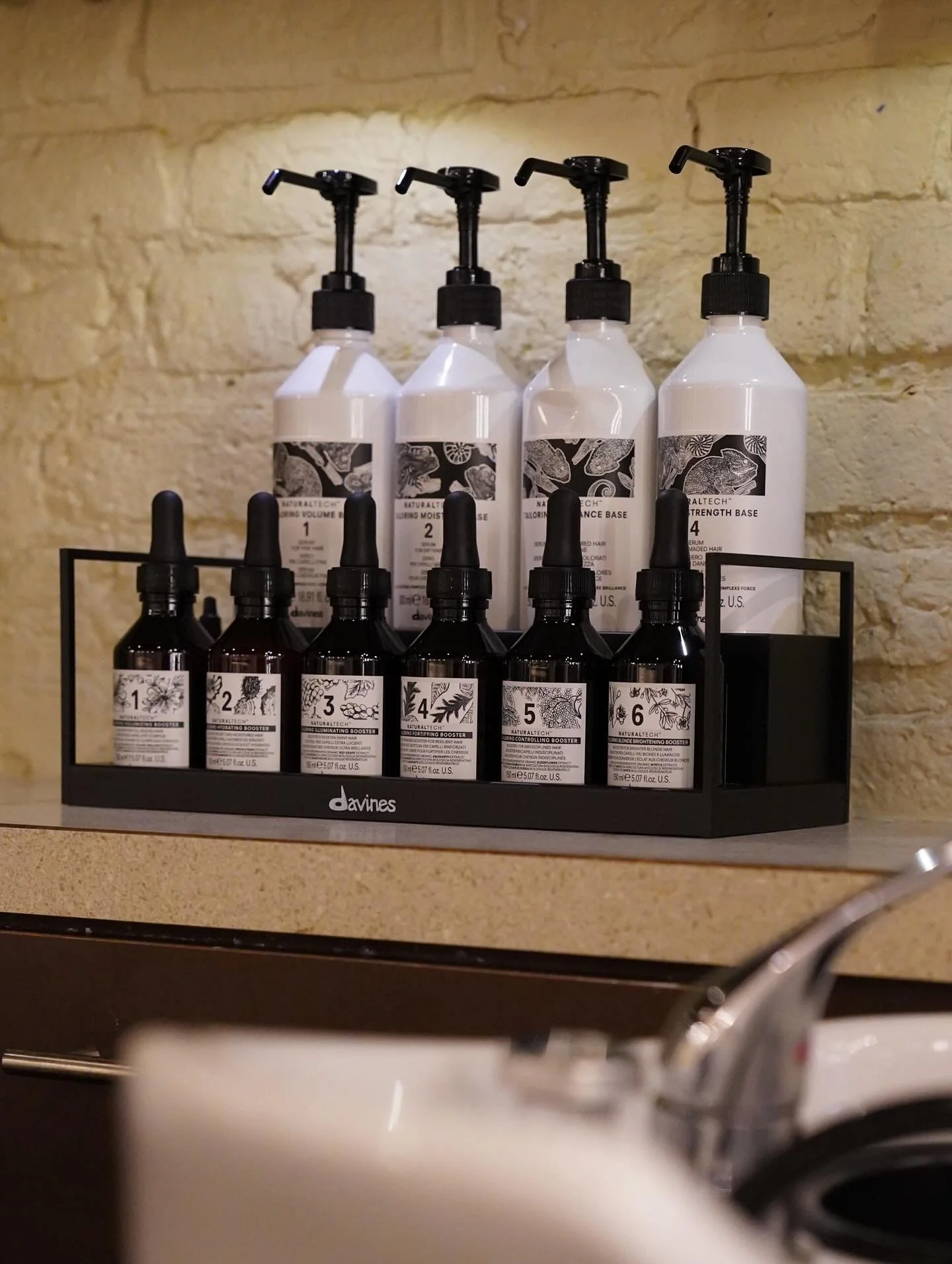 It&rsquo;s Trick or Treatment time!

Enjoy a NaturalTech Tailored Treatment which is customized by your stylist to meet your exact hair needs and goals. This scary good $31 special offer only lasts until October 31st so reserve now for booooootiful h
