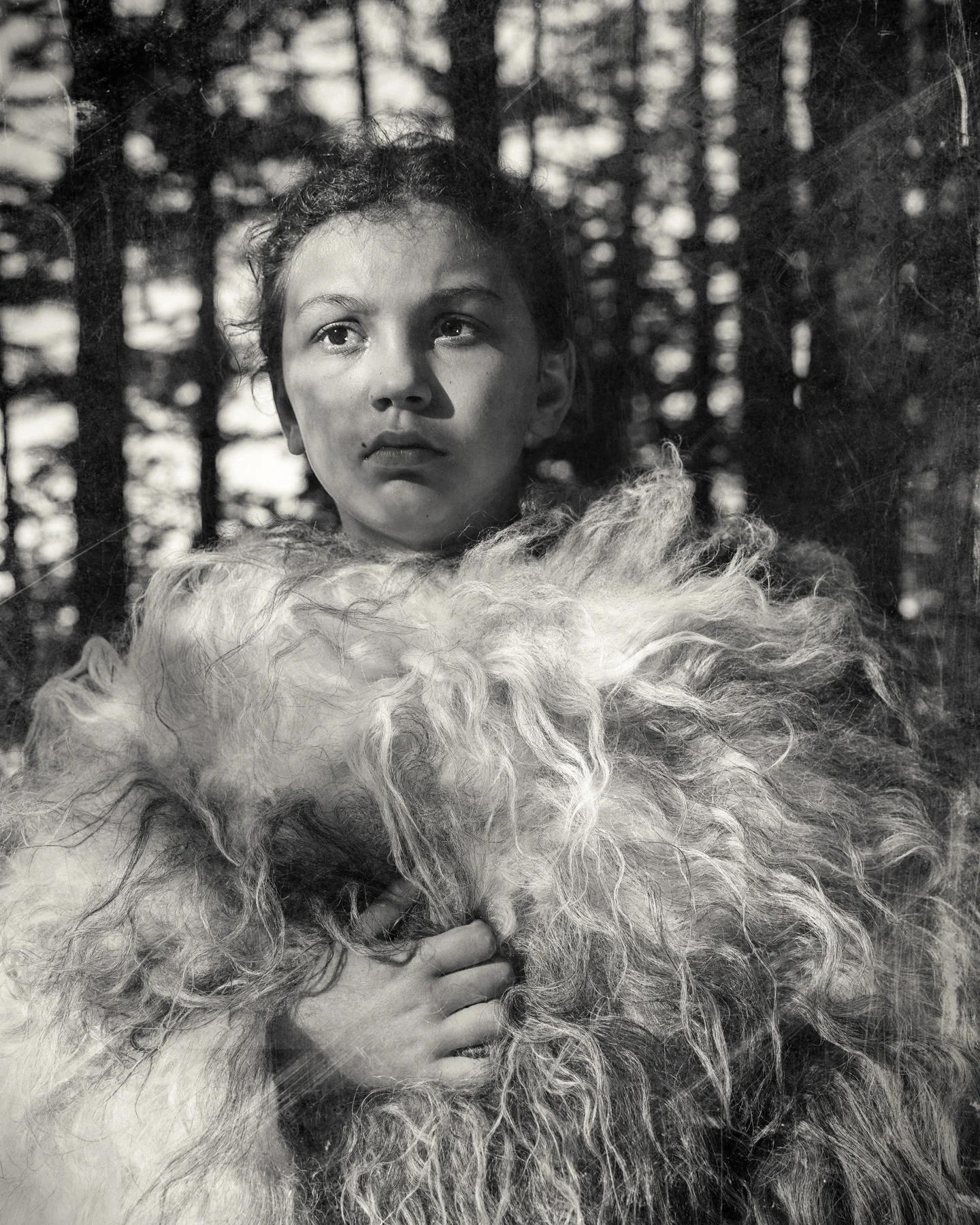She Walks With Her Shawl © Paul Thulin