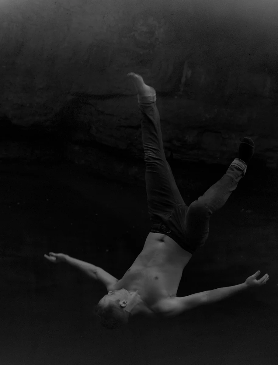 Halfstory #7543 © Raymond Meeks