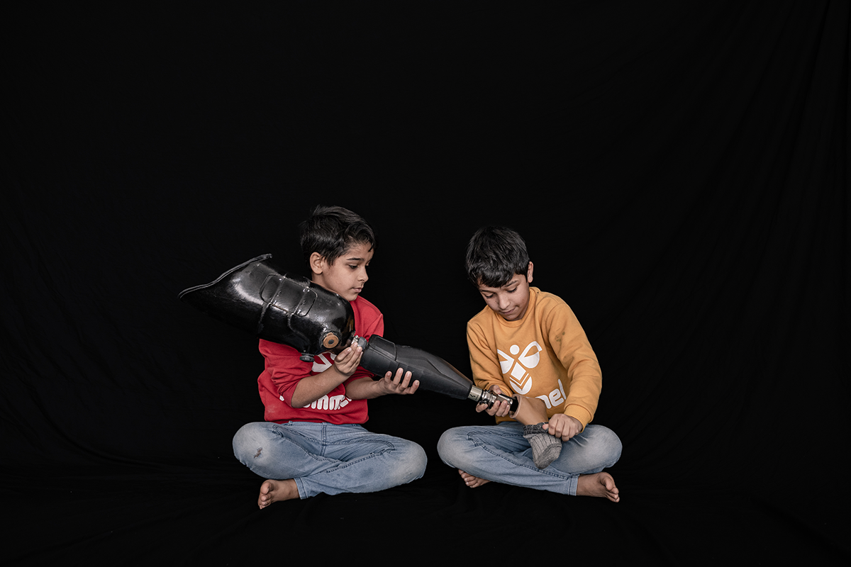 Dawoud and Mustafa, Open Wounds. © Younes Mohammad