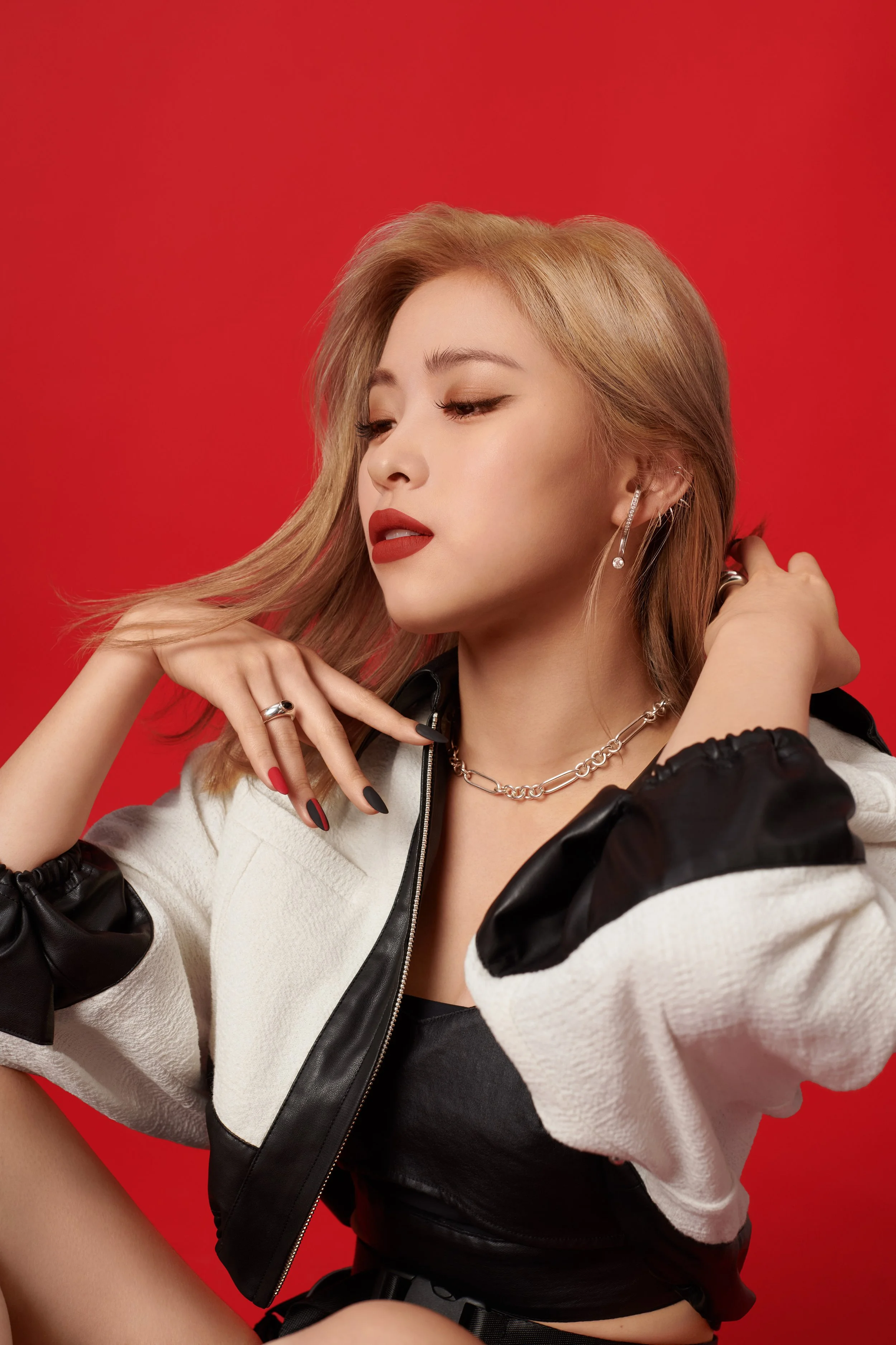 lifestyle_ryujin_mny_makl_cs_ultimatte_china_3000x4500.jpg