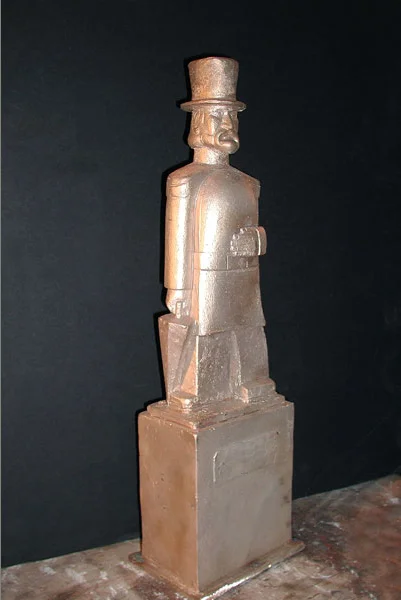 Maquette of Emperor Norton in tophat (1936), by Peter Macchiarini (1909-2001). Source: Macchiarini Creative Design .
