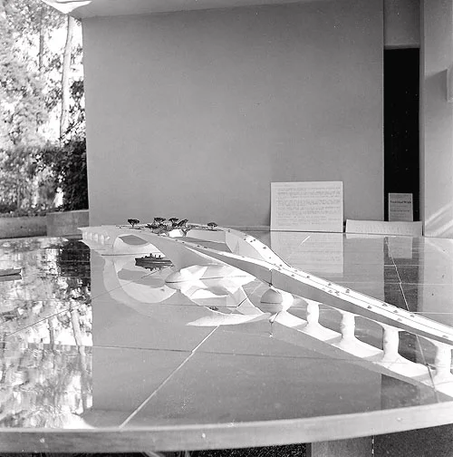 Model of the Butterfly-Wing Bridge , proposed Southern Crossing of San Francisco Bay, Frank Lloyd Wright, 1949. Part of the exhibition Sixty Years of Living Architecture , Los Angeles, 1954. Photograph © Loch Crane. Source: The Wright Library . 