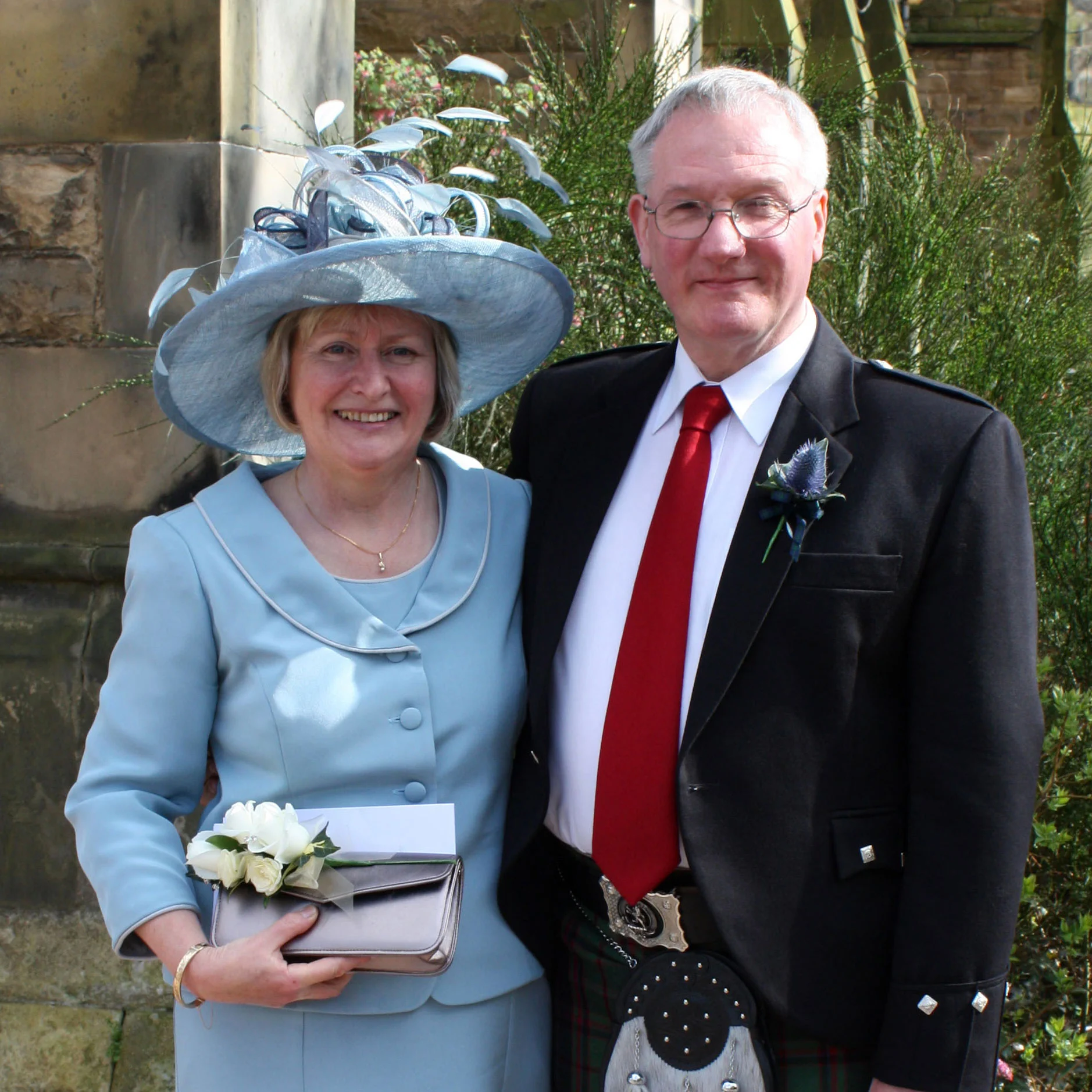Pale blue silk crepe jacket and dress for Margaret trimmed with contrasting piping