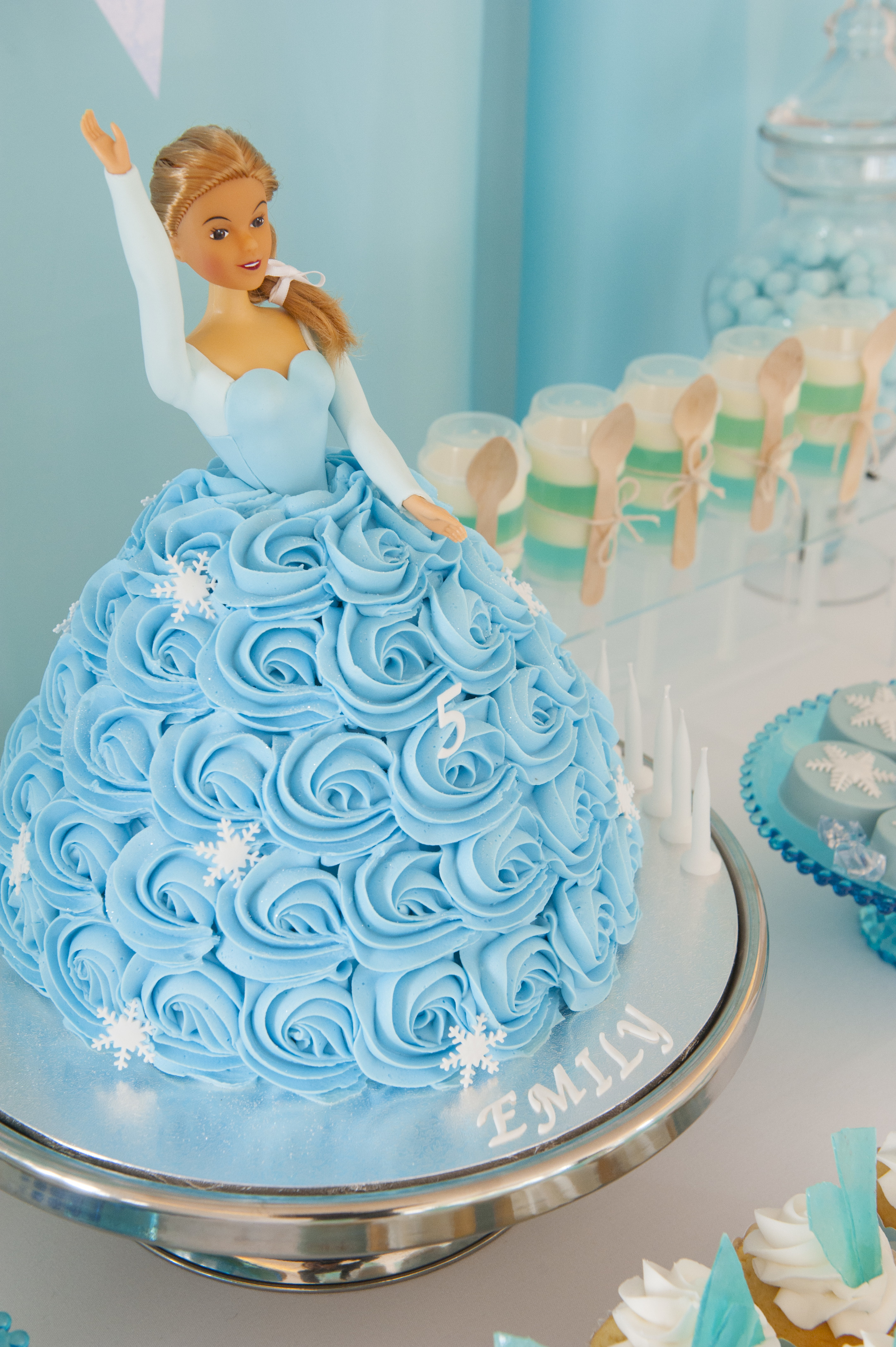 frozenlovejk-7003699.jpg