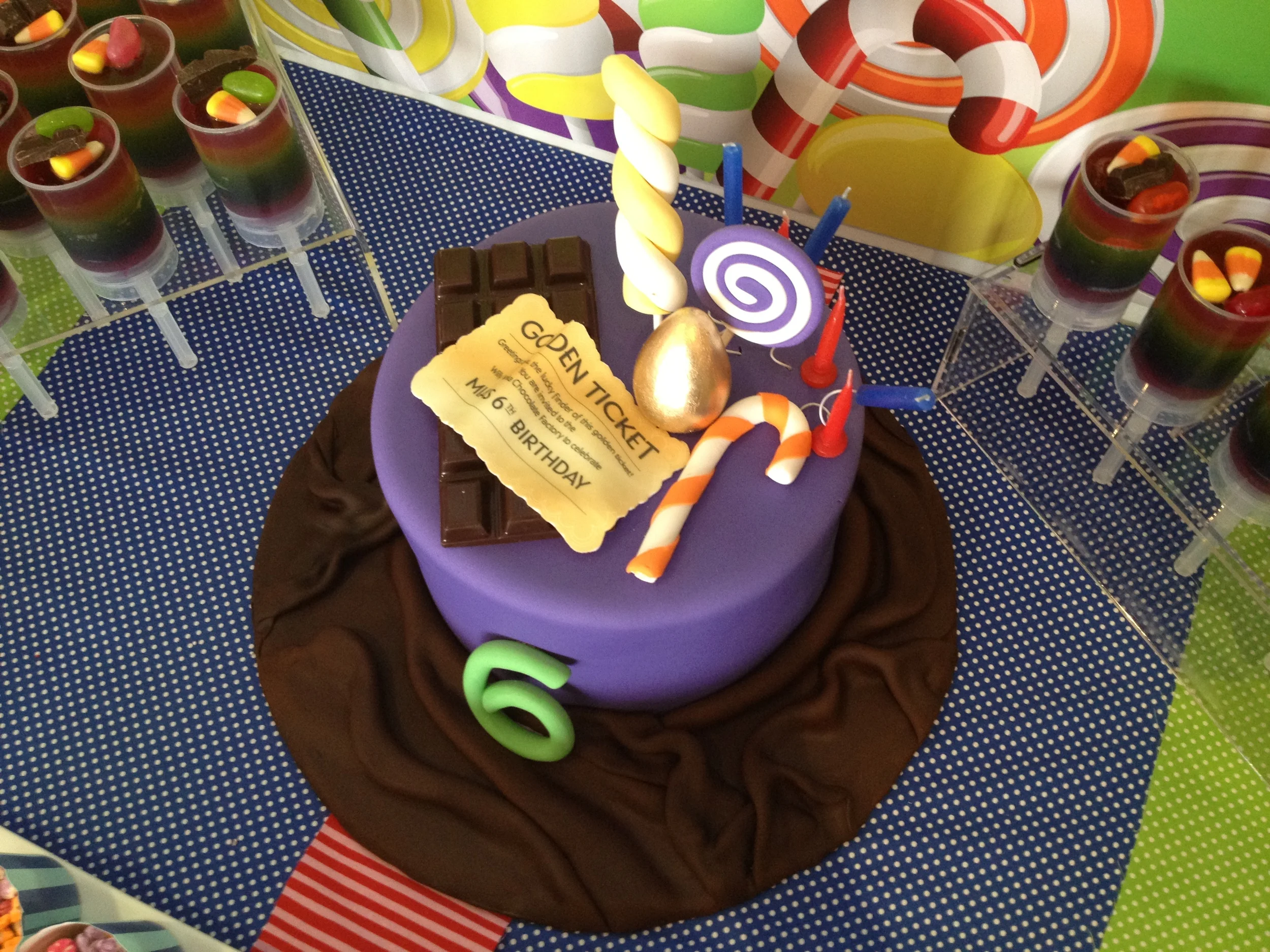 Willy Wonka Cake 4.JPG
