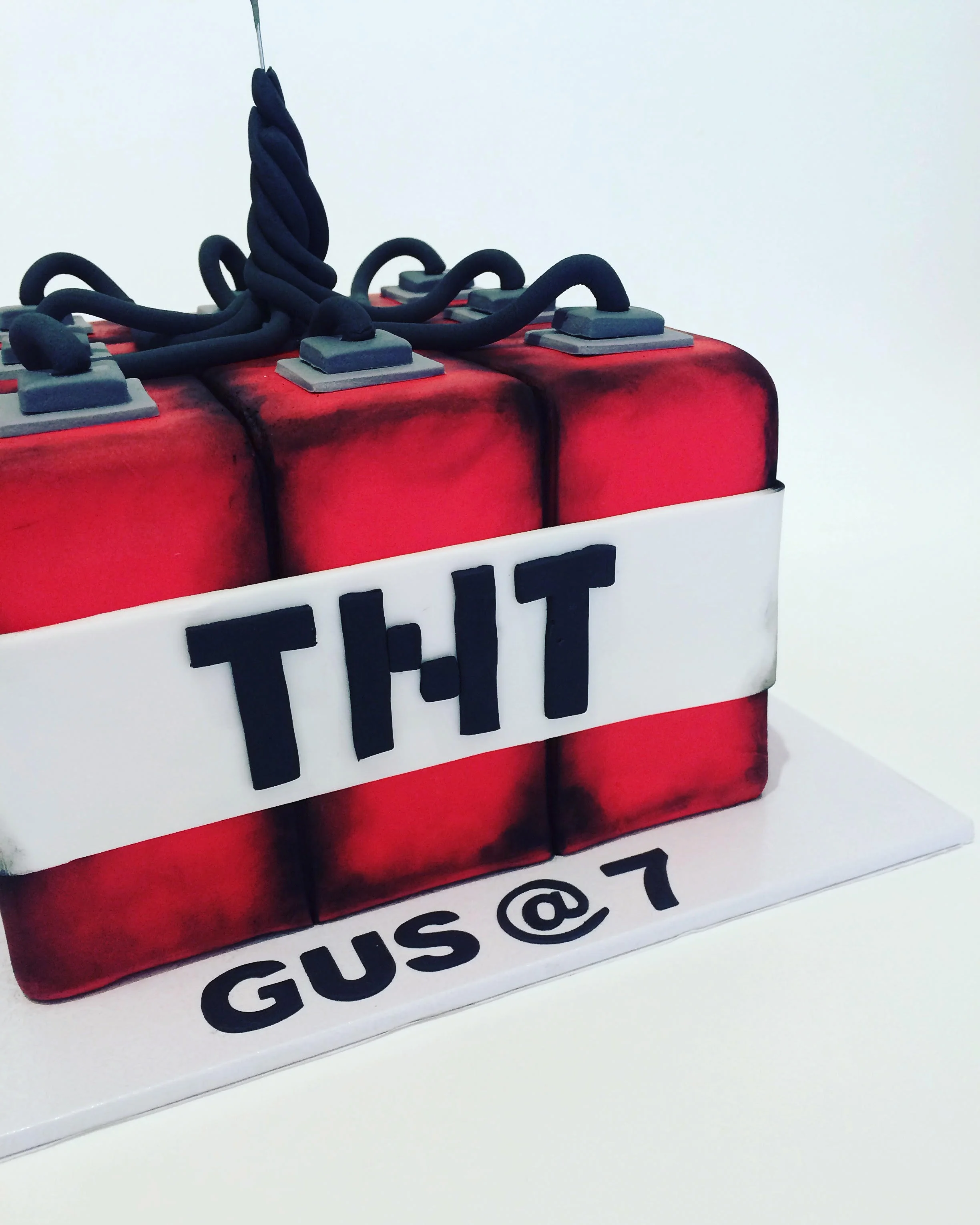 Minecraft TNT Cake.jpg
