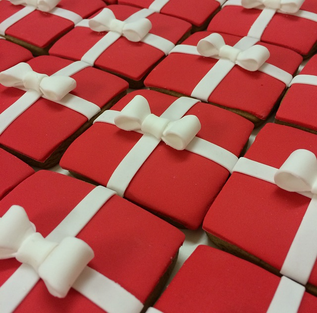 Christmas Present Biscuits.png