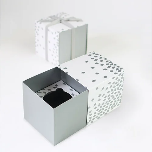 Paper Eskimo Cupcake Box - Silver Geo.jpeg