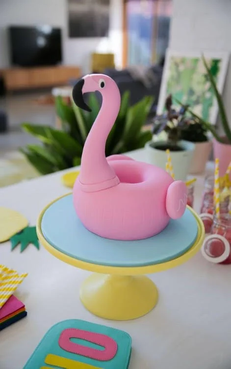 Cotton On Flamingo Cake 2.jpg