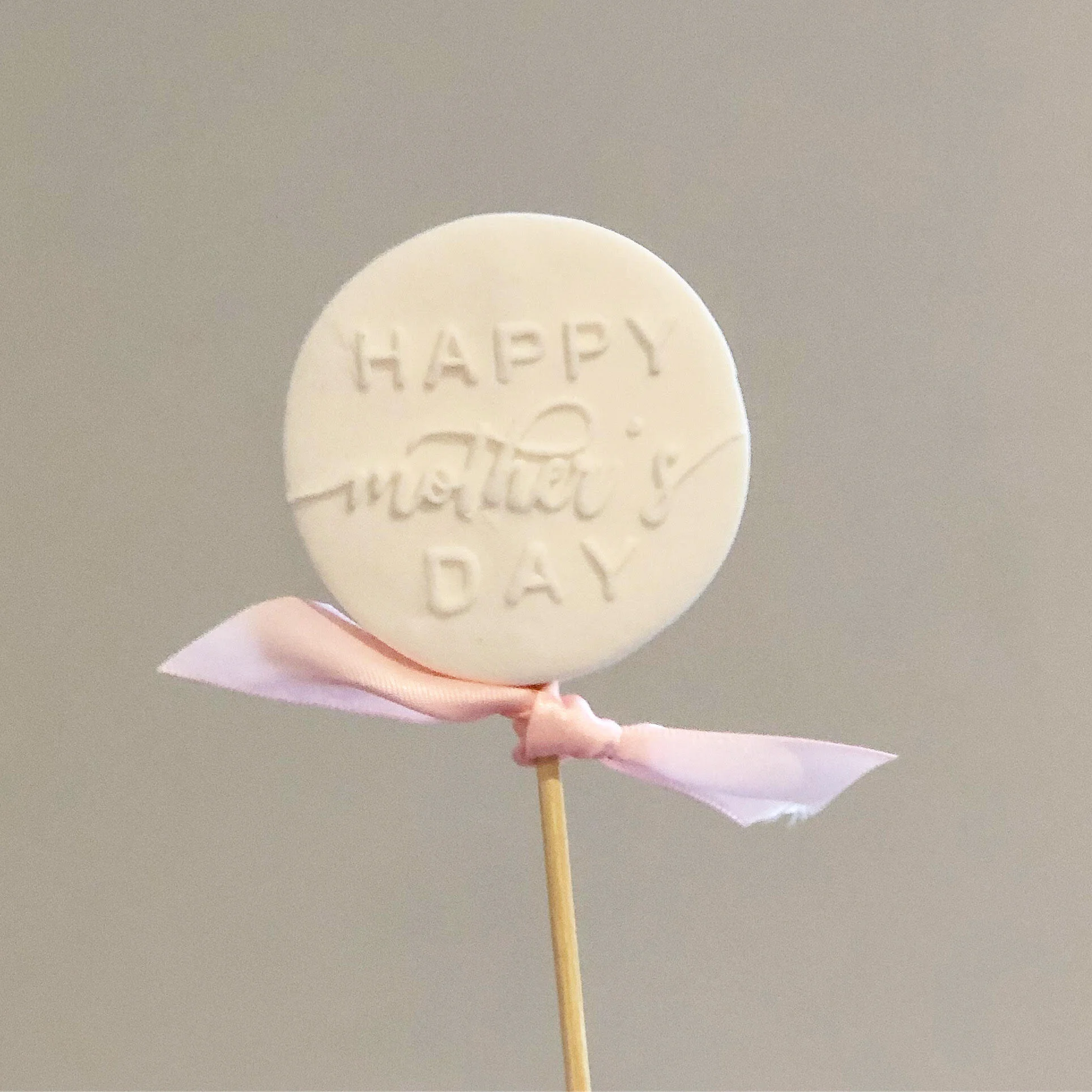 White Happy Mother's Day Icing Cake Topper