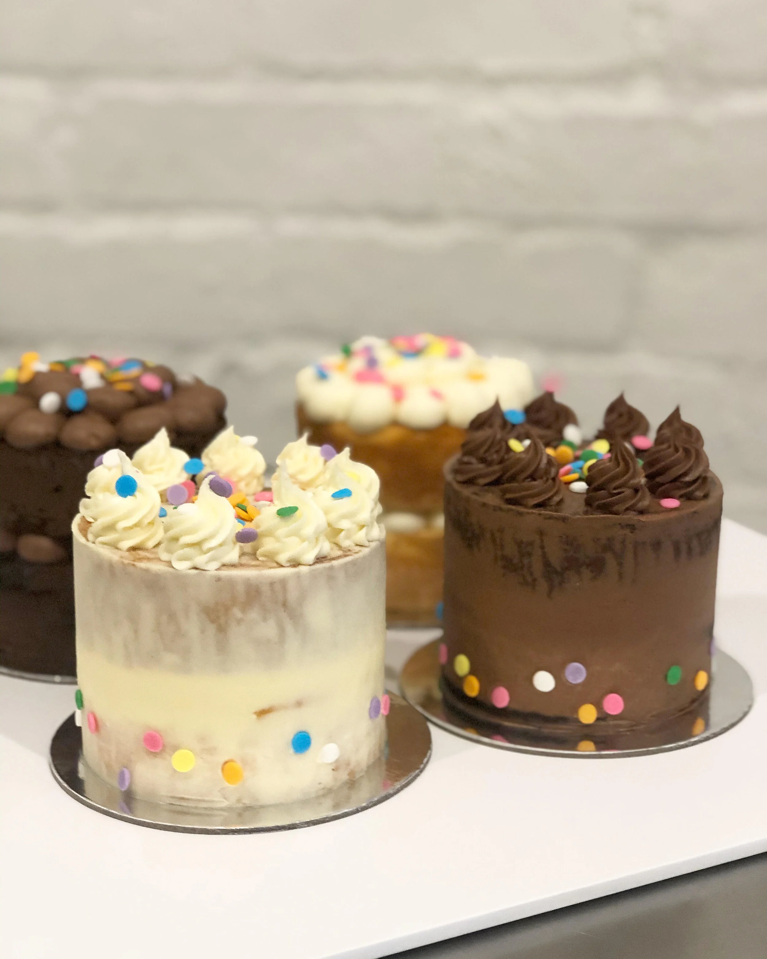 Mini Semi Naked Cake - Chocolate.jpg
