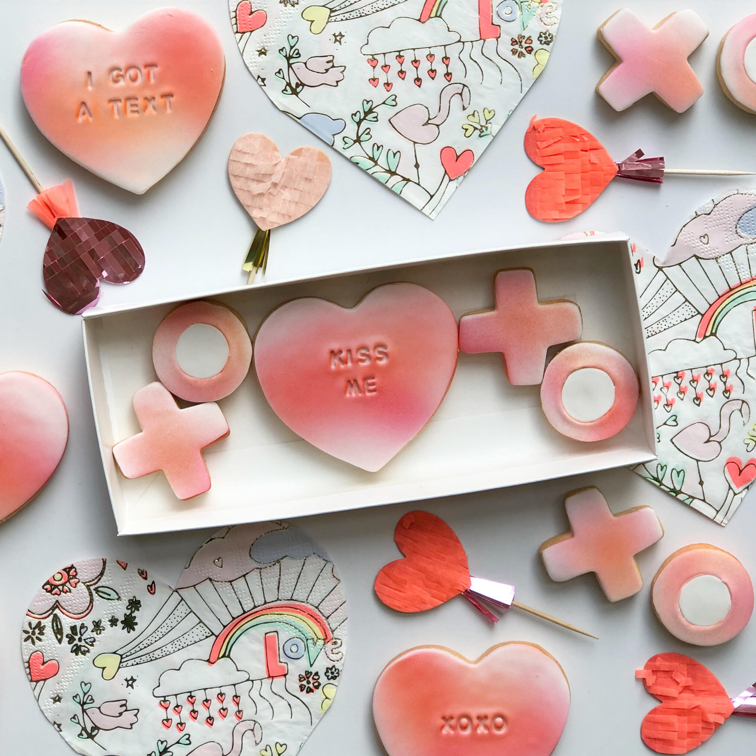 Graffiti Valentines Cookie Set - Medium.jpg