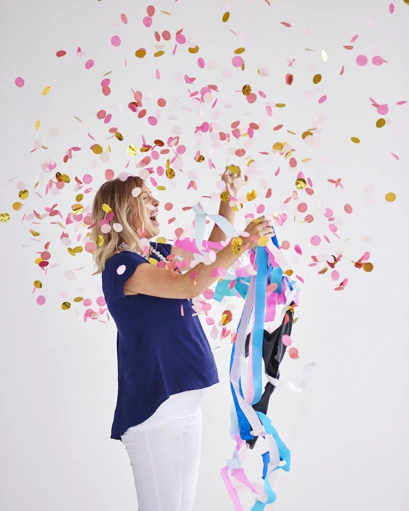 Gender_Reveal_Jumbo_Confetti_Balloon_And_Streamers_Pop.jpg
