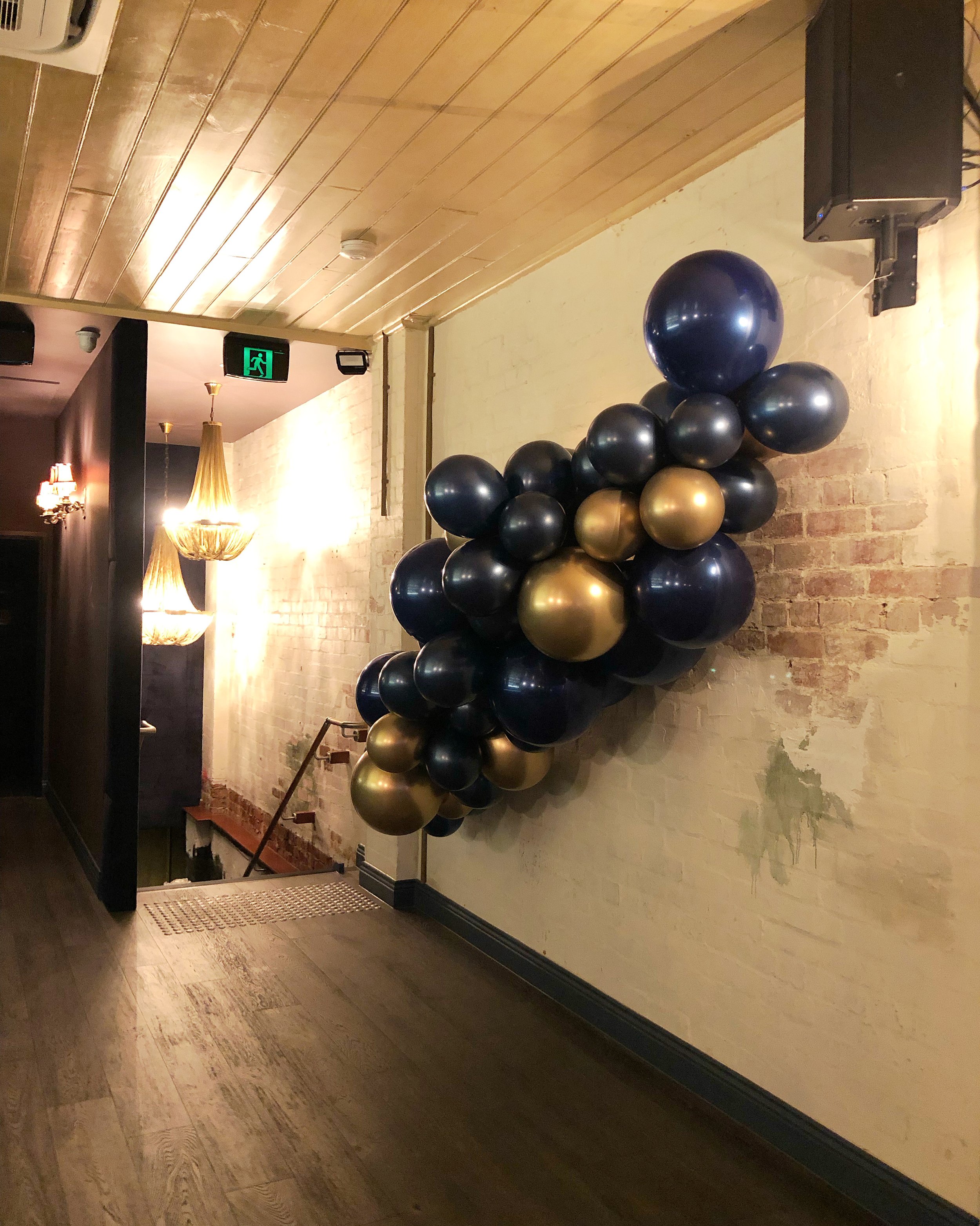 The-Blacksmith-Navy_And_Gold Balloon-Garland (1).JPG