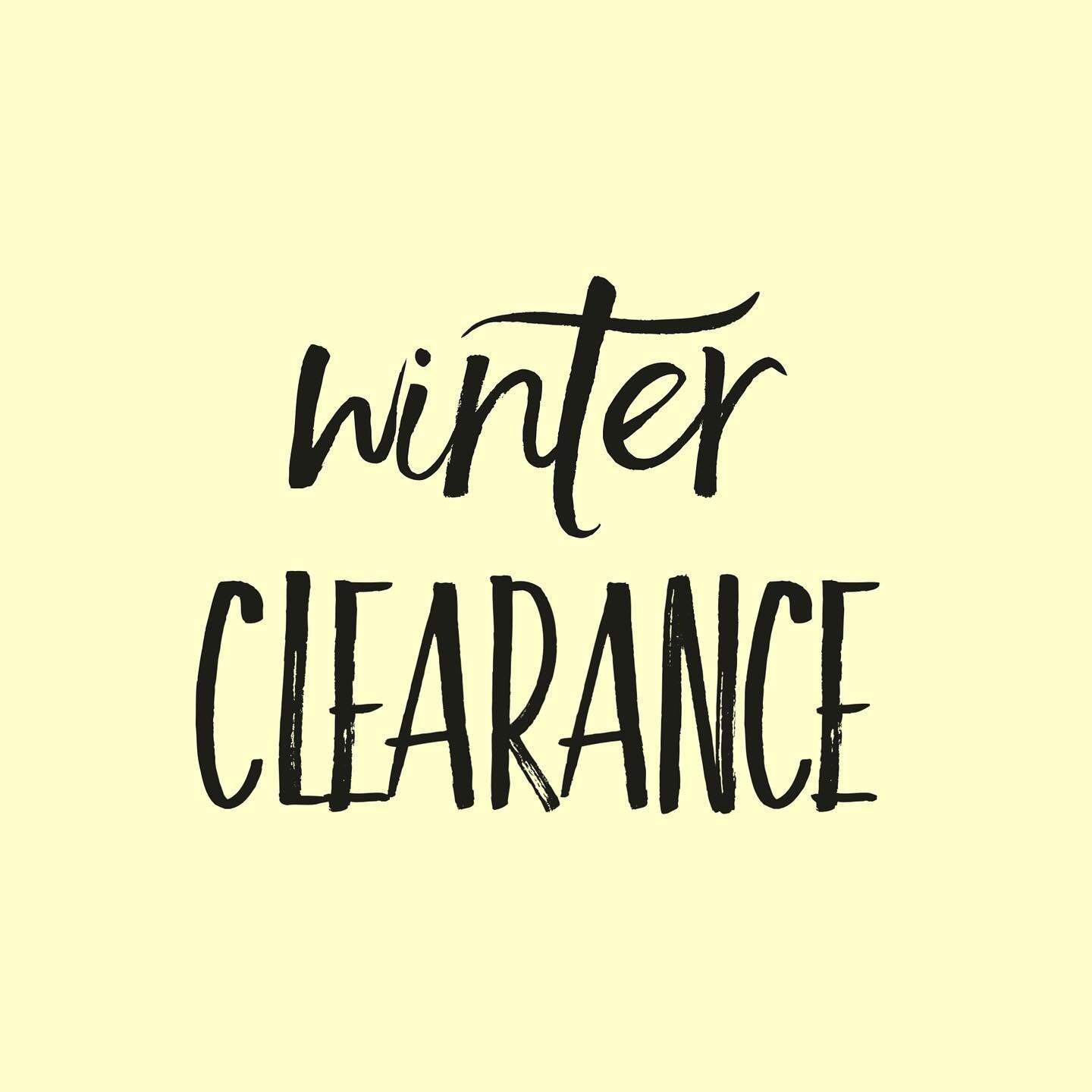 Who doesn&rsquo;t love an online winter clearance sale?! A huge party ware, cake topper and decoration sale is now live on the @burntbuttercakes online party shop. Many items have been slashed to clear so be sure to jump online to snap up a bargain! 