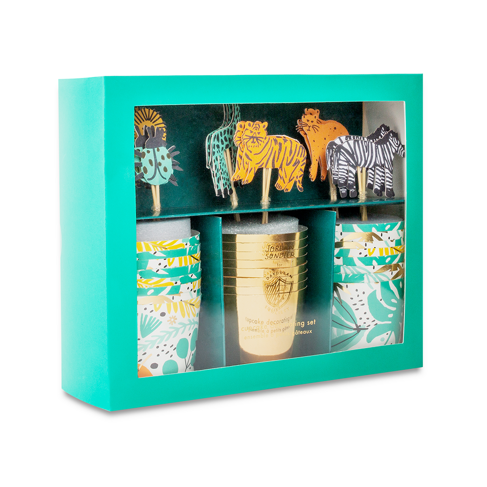 Into-The-Wild-Cupcake-Decorating-Kit-1.png