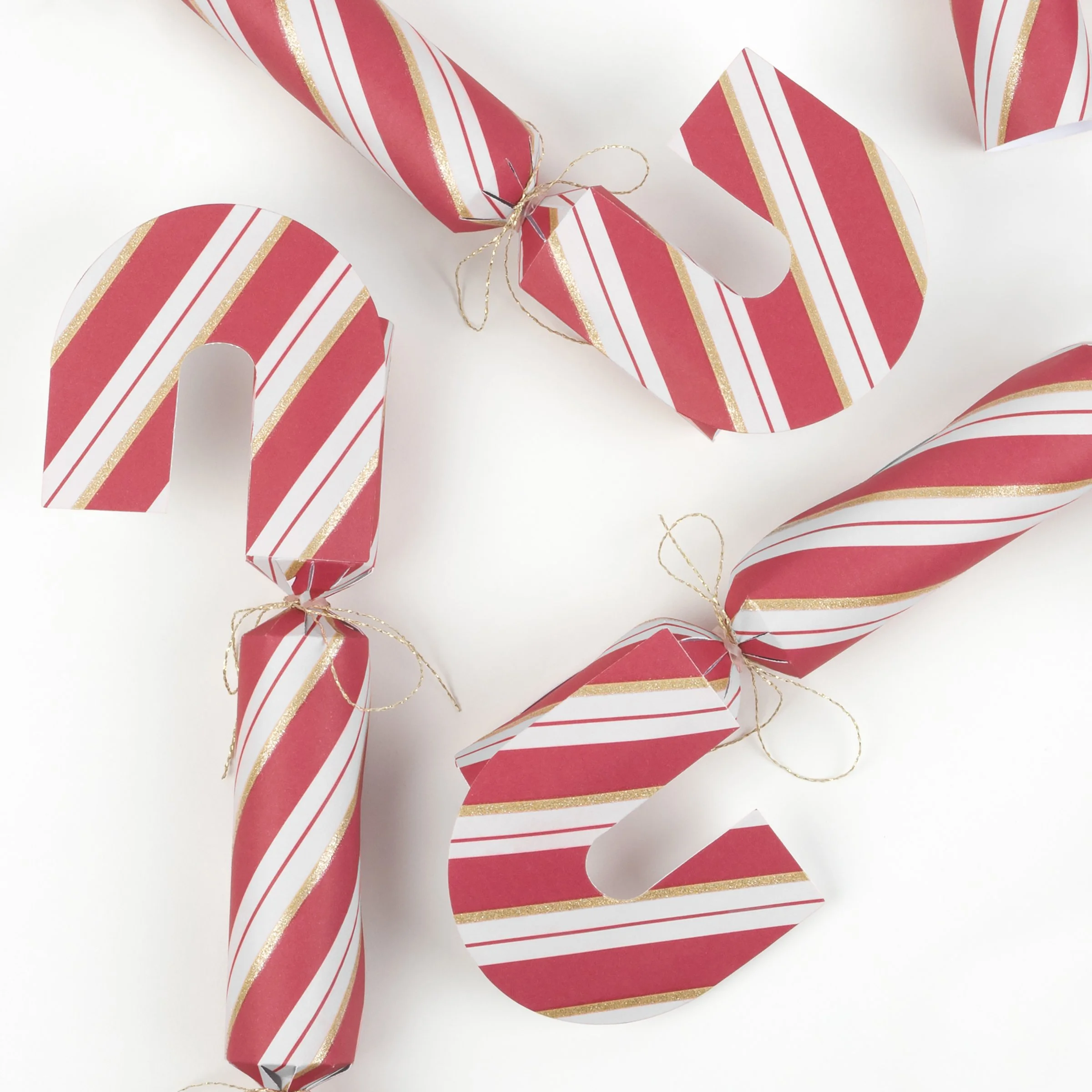 Candy-Cane-Shape-Crackers-3.jpeg