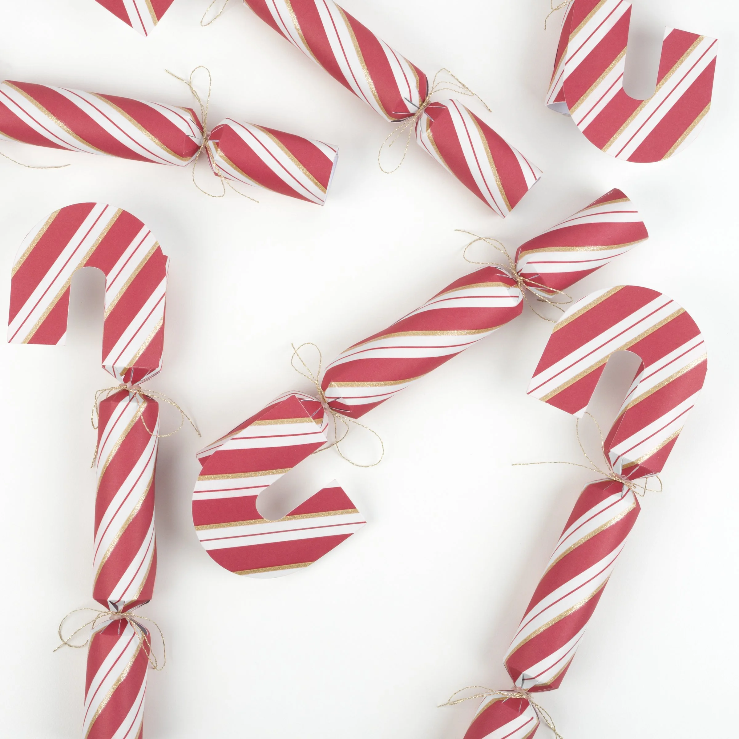 Candy-Cane-Shape-Crackers-4.jpeg