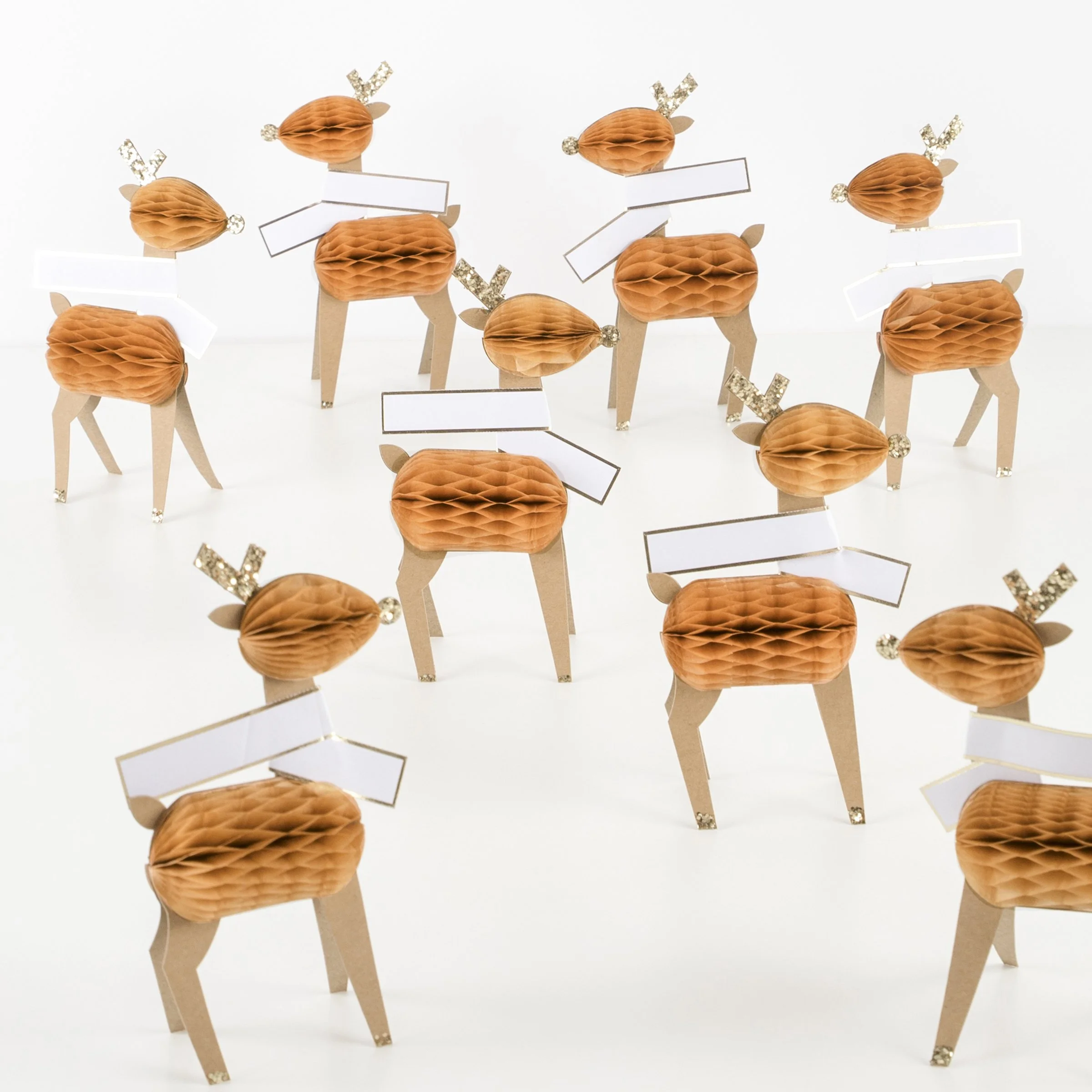 Honeycomb-Reindeer-Place-Cards-2.jpeg