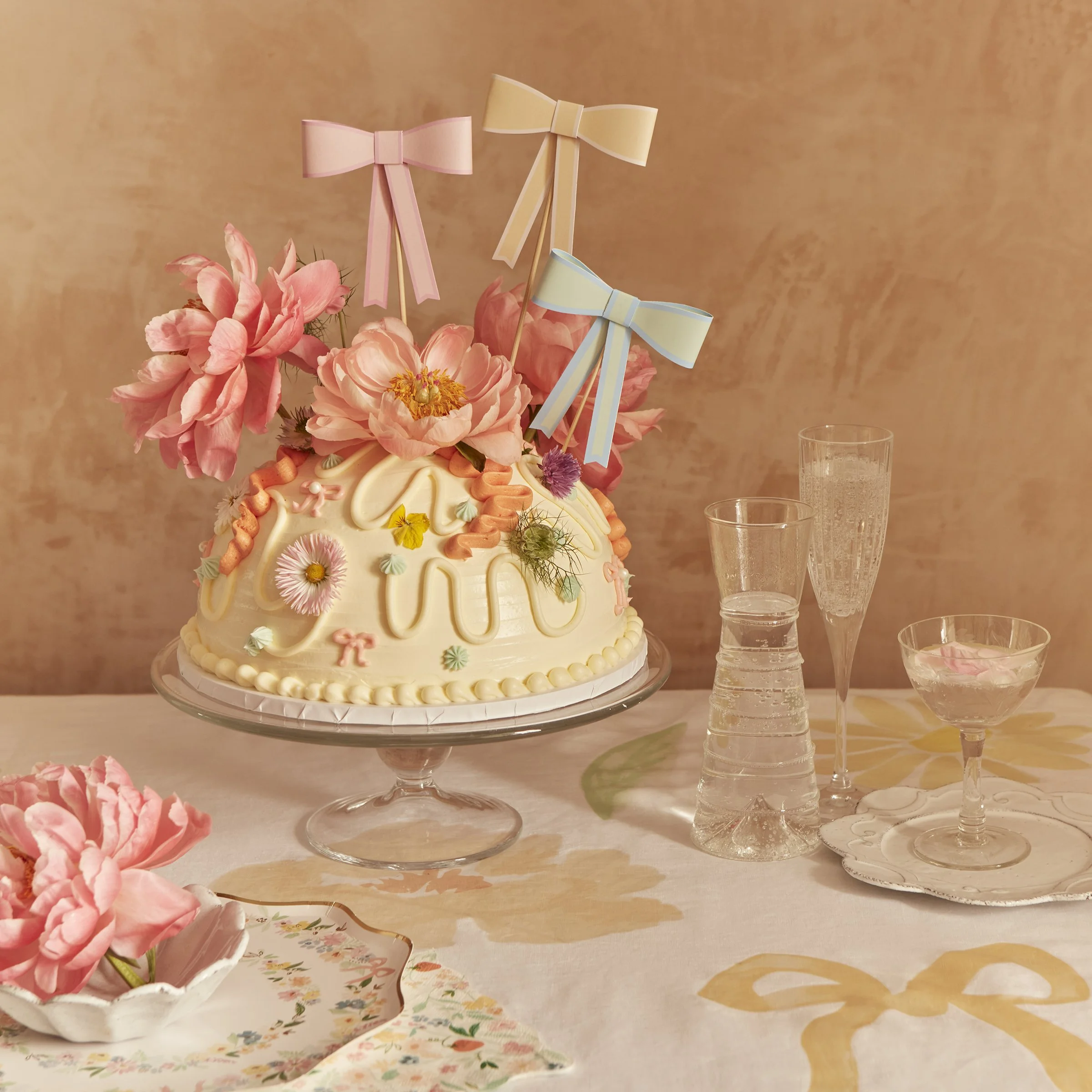 Pastel-Bow-Cake-Toppers-1.jpeg