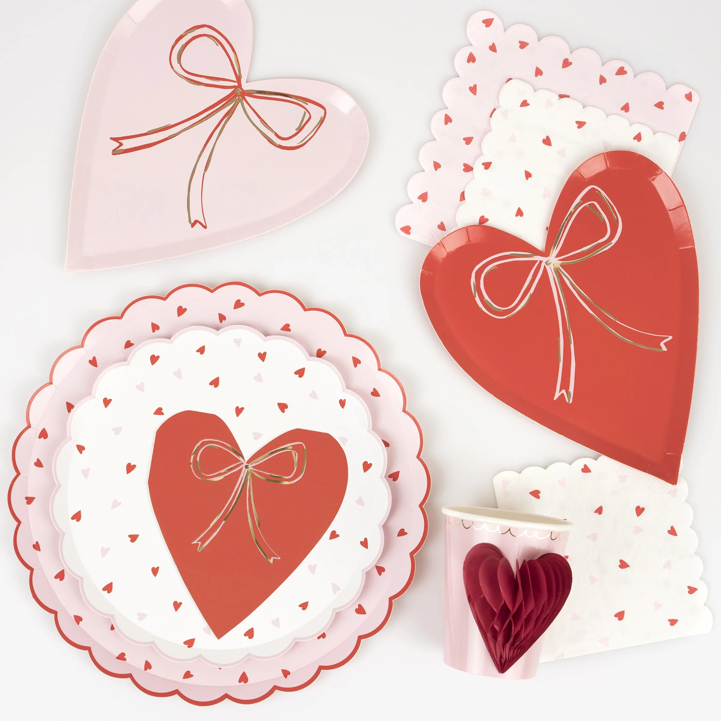 Heart-With-Bow-Napkins-2.jpeg