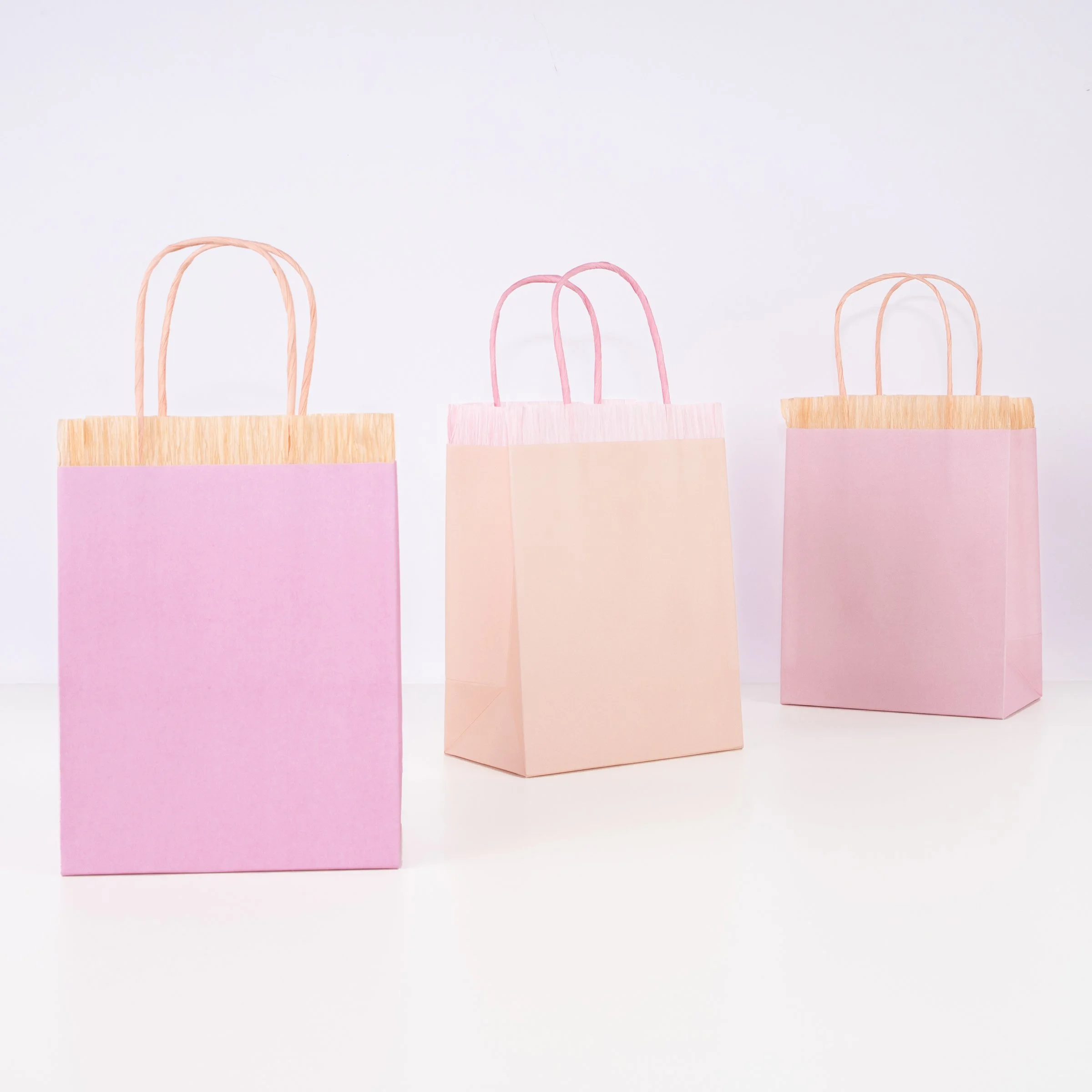 Pink-Fringe-Party-Bags.jpeg