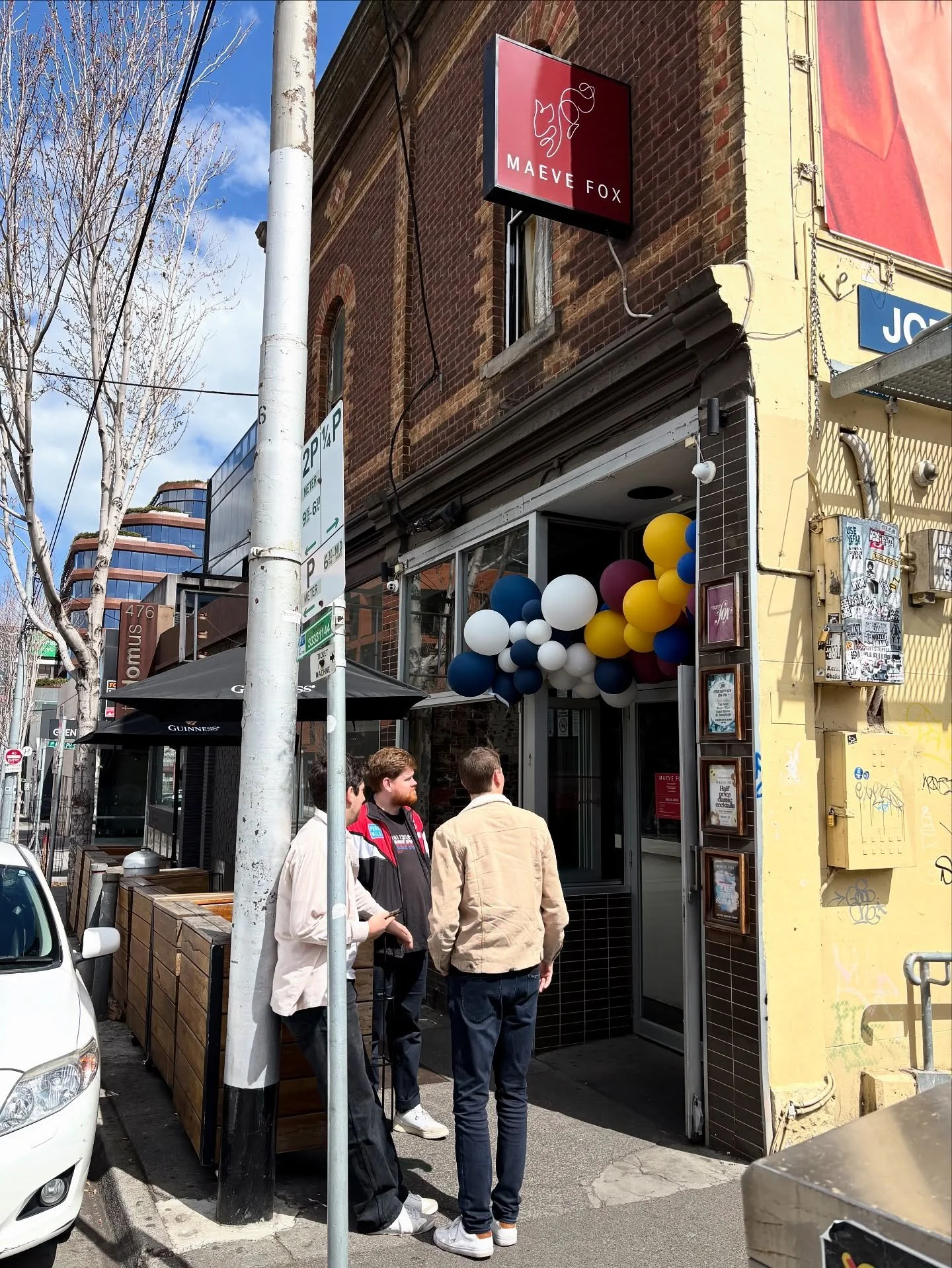 Jump off the train at East Richmond station and step straight into amazing service, delicious cocktails, uncomplicated food and ice cold beer at @maevefoxbar today. 🎈