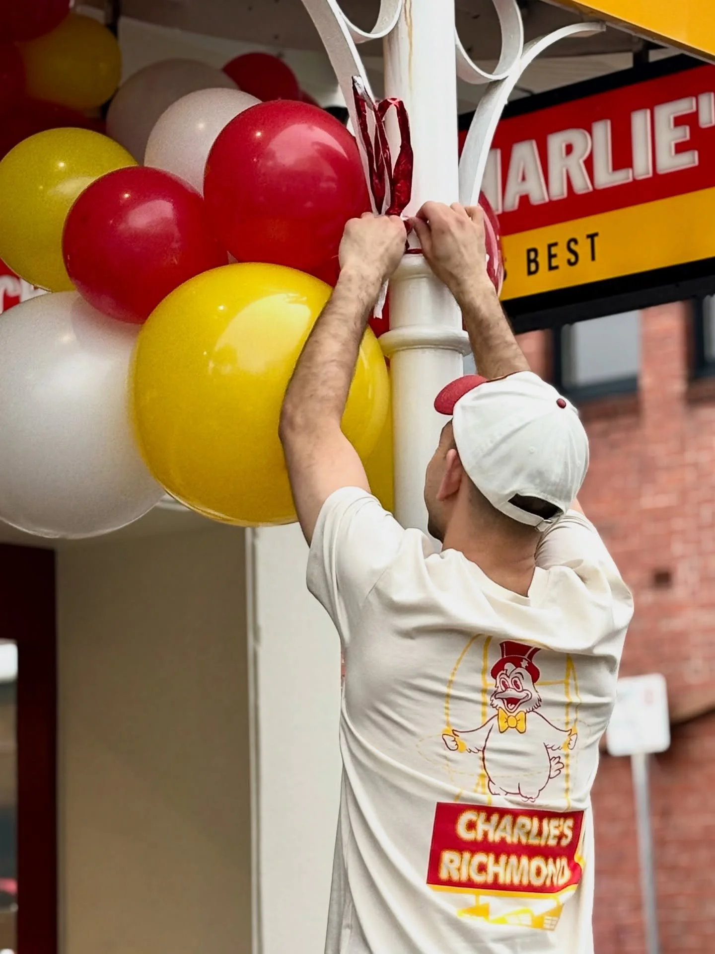 Welcome to Richmond @chargrillcharlies! It was a pleasure helping Blake and his family great a fun atmosphere with our custom colour gate cluster balloons this morning to help officially launch the opening of the store on Swan St! Head down today 12-