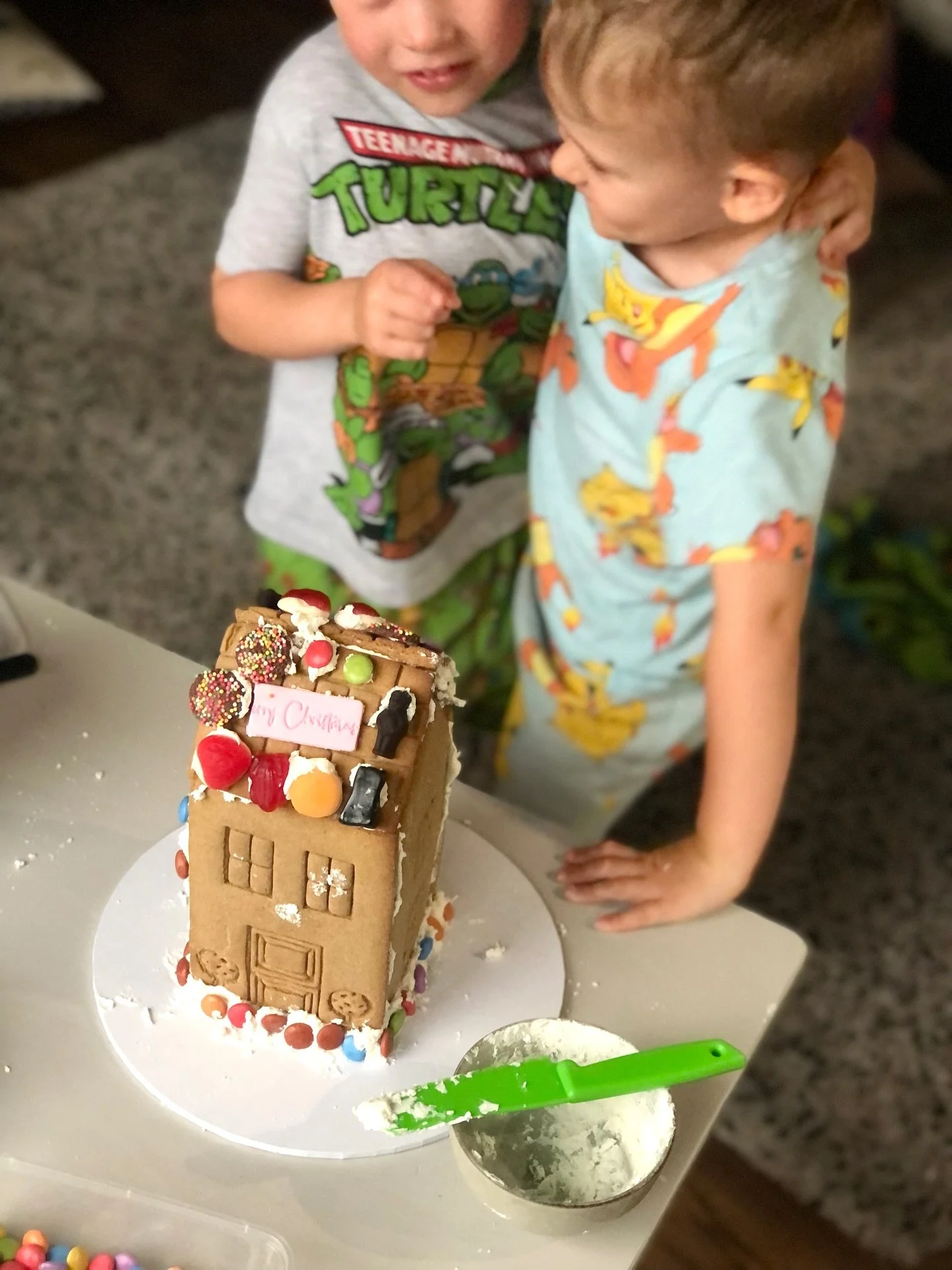 Create life long special Christmas memories this year with our Decorate Yourself Gingerbread House. ✨ The perfect pre Christmas or Christmas Day activity, a fabulous gift or table centre piece! 

Your gingerbread house will come constructed and ready