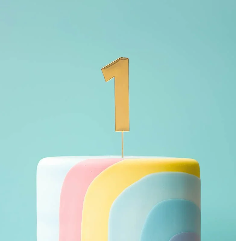 Bold-Number-1-Gold-Metal-Cake-Topper-1.jpg