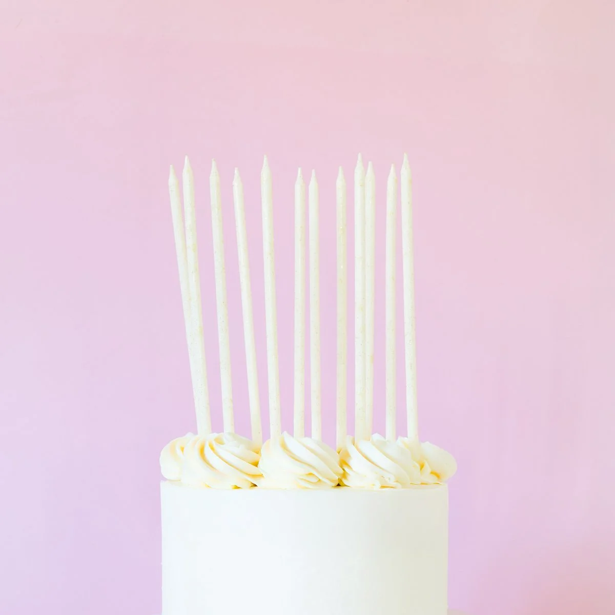 White-Glitter-Cake-Candles-2.jpg