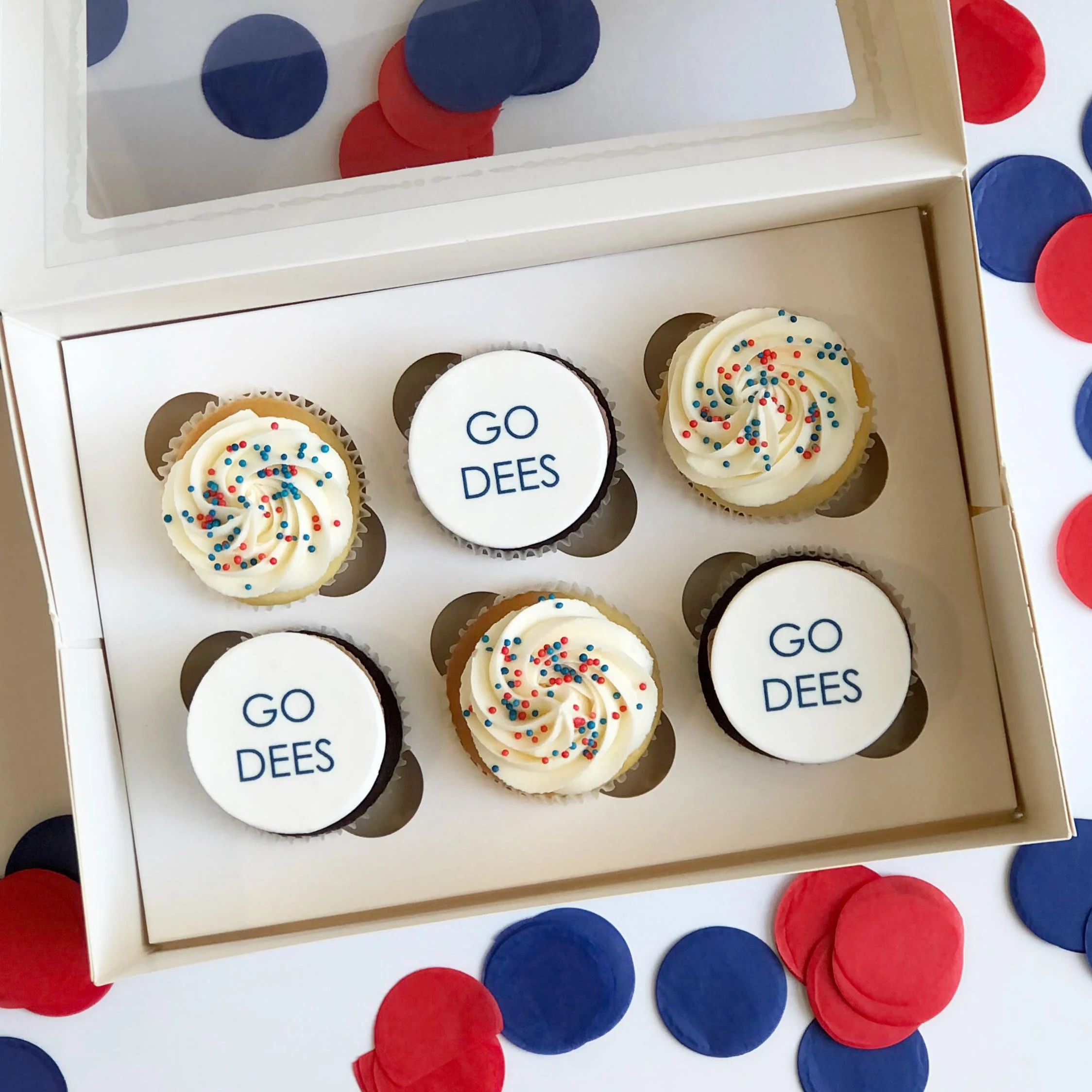 Melbourne_Demons_Cupcakes.jpg