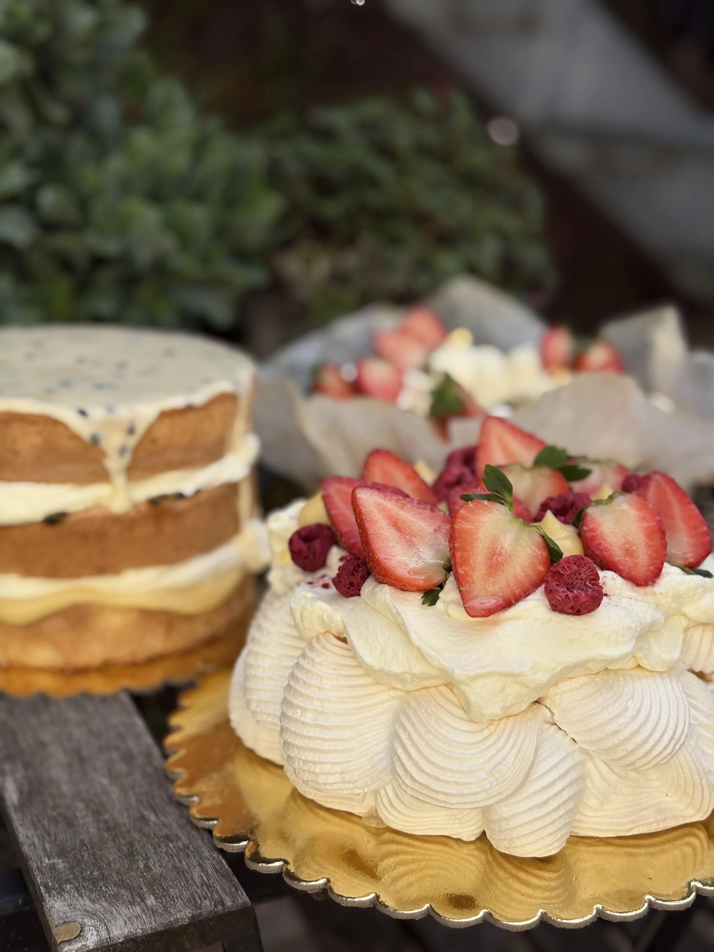 Strawberry,-Raspberry-And-Lemon-Curd-Pavlova.jpg