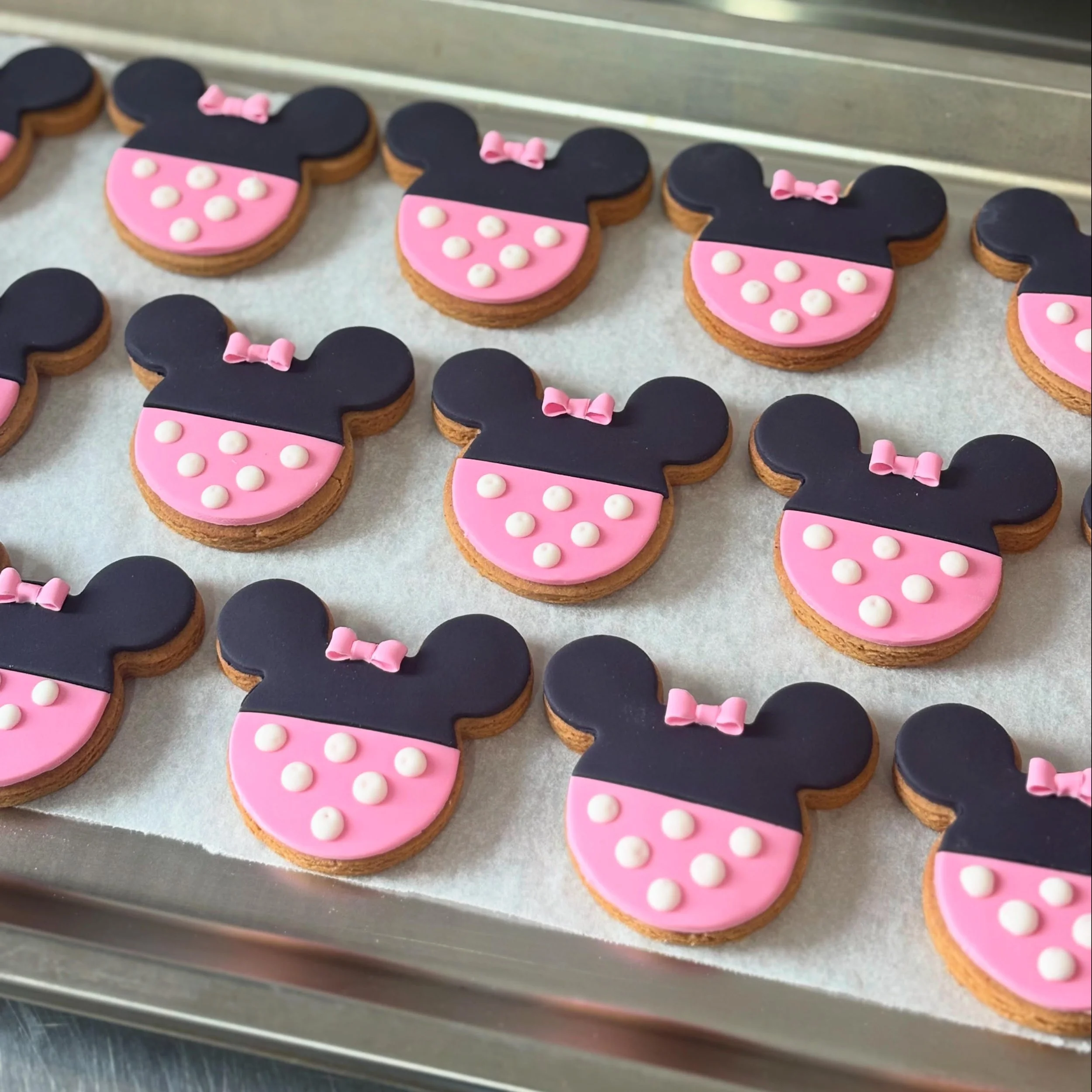 Minnie Mouse Cookies