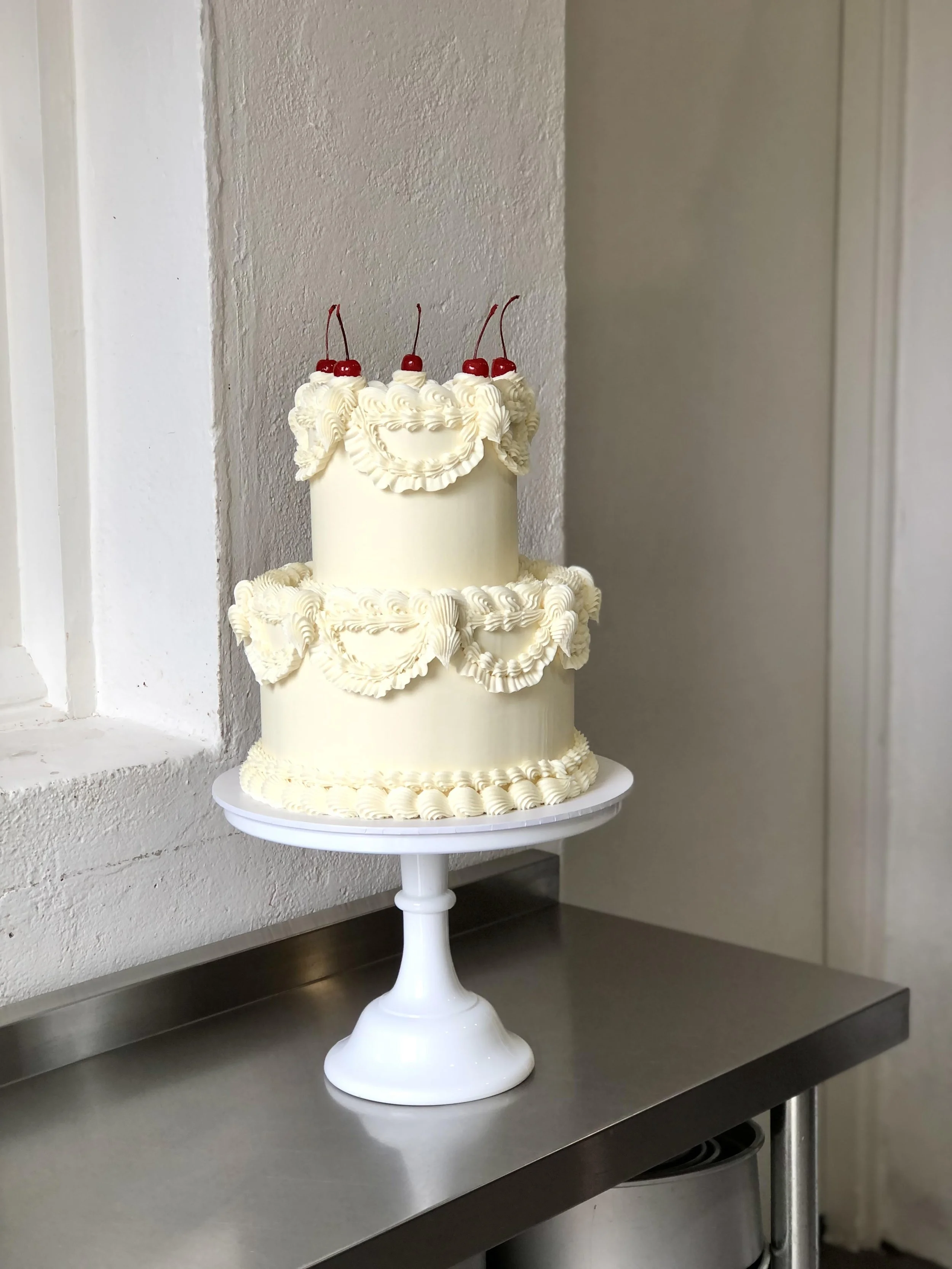 Two-Tier-Marie-Antoinette-Cake.jpg